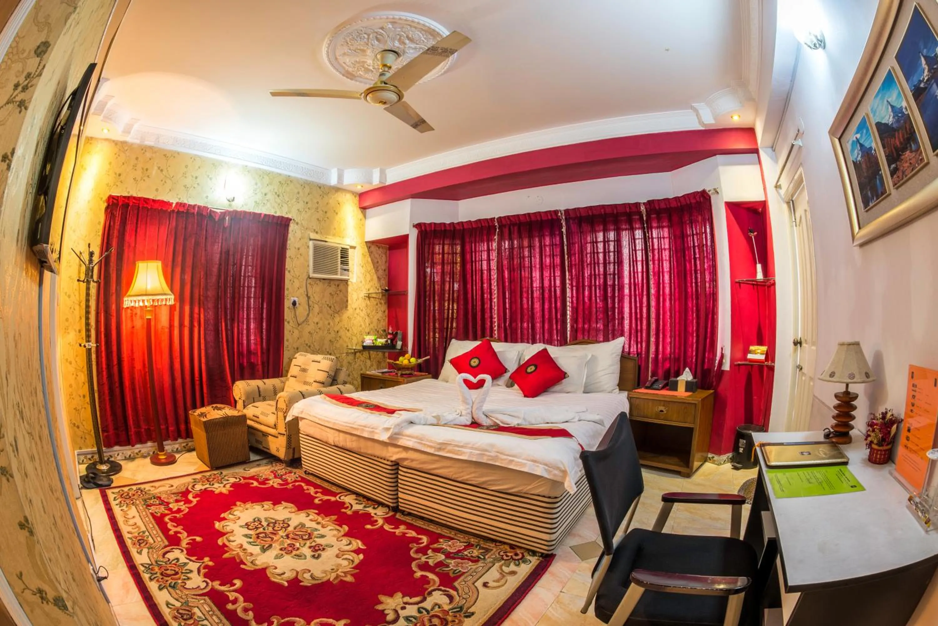 Photo of the whole room, Bed in Babylon Hotel & Serviced Apartment