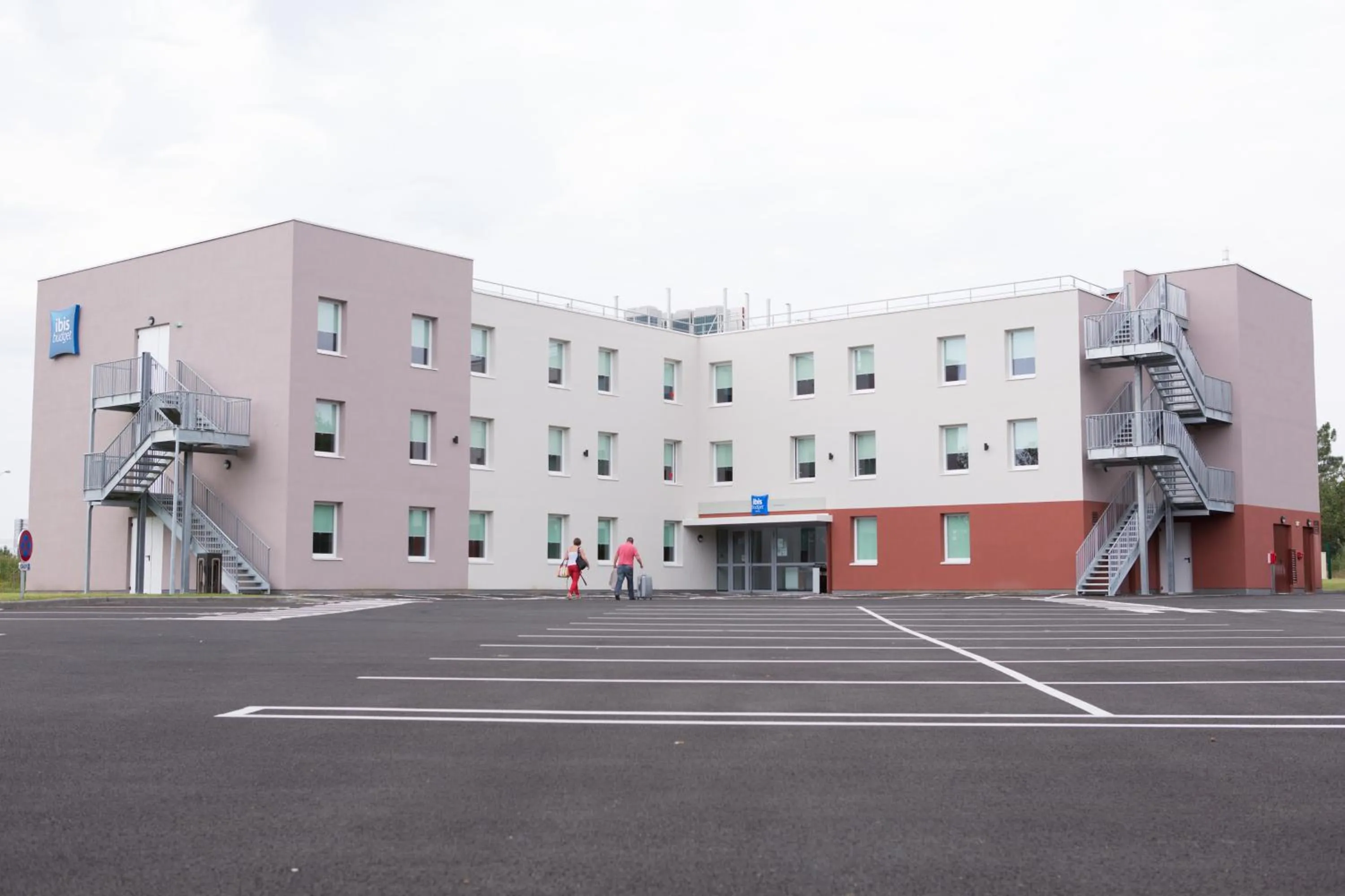 Facade/entrance in ibis budget Romorantin