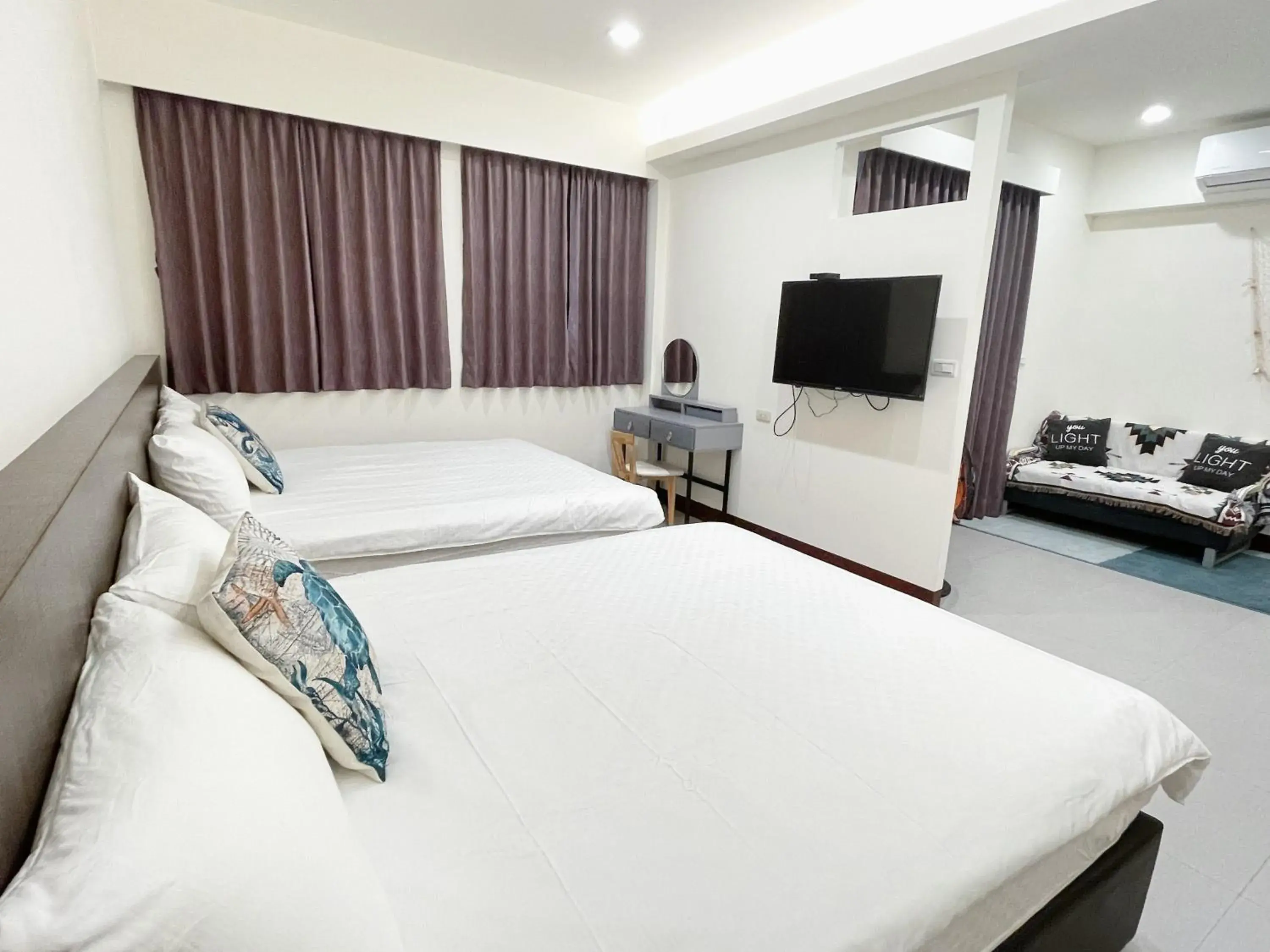 Twin Room with Balcony in 十二籃民宿 Twin Room with Balcony in 十二籃民宿