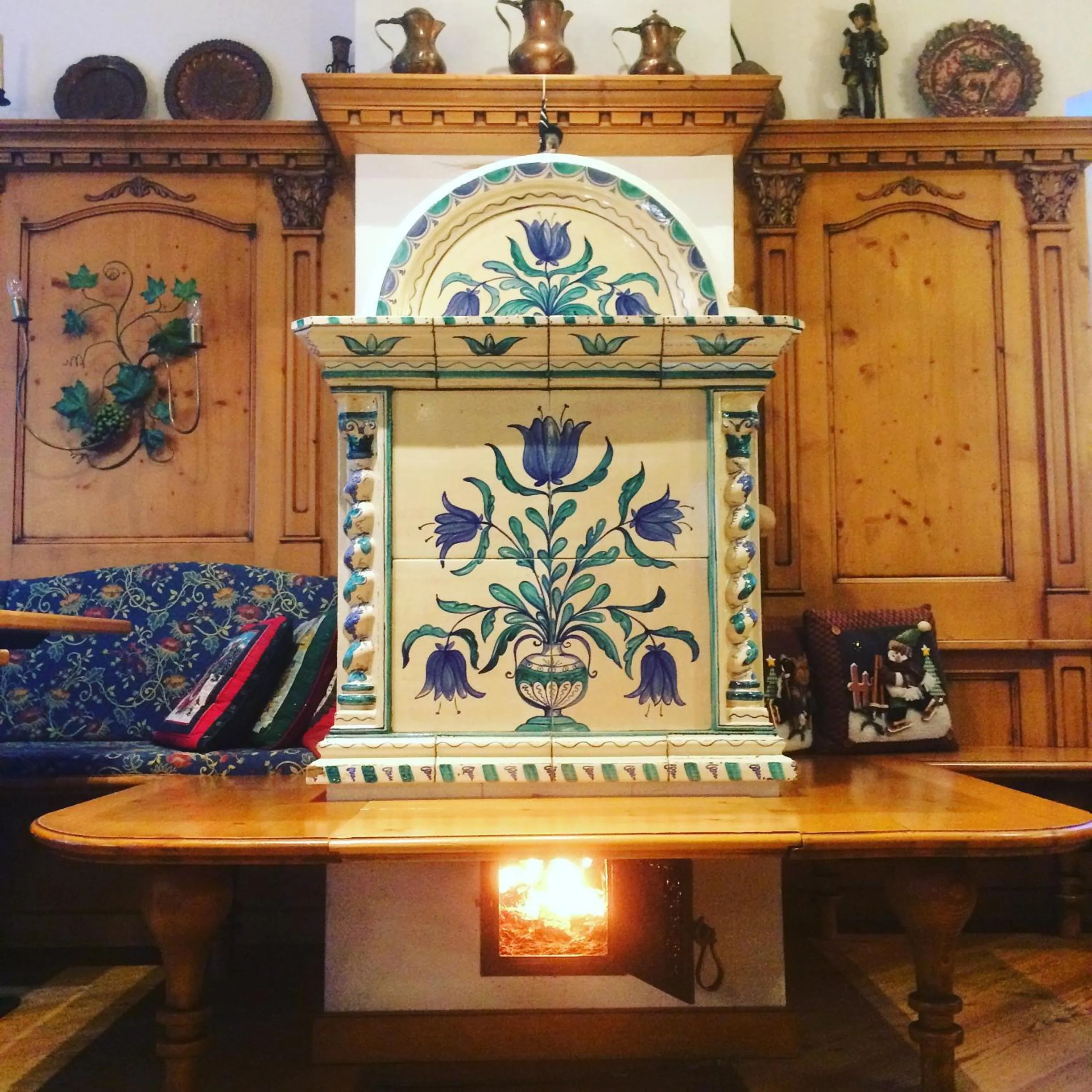 Lounge or bar in Hotel Alpina