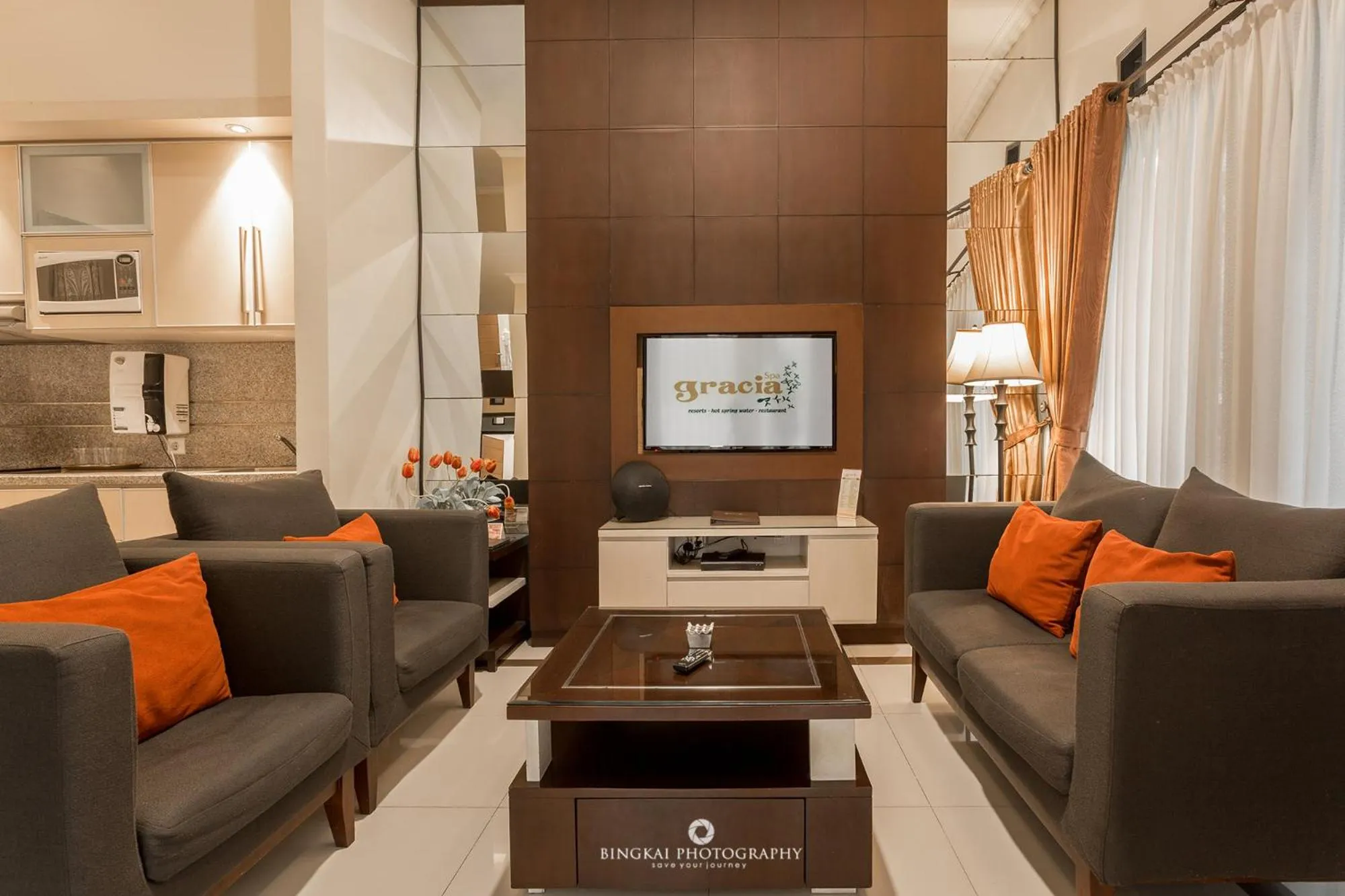 TV and multimedia in Gracia Spa Resort Hotel