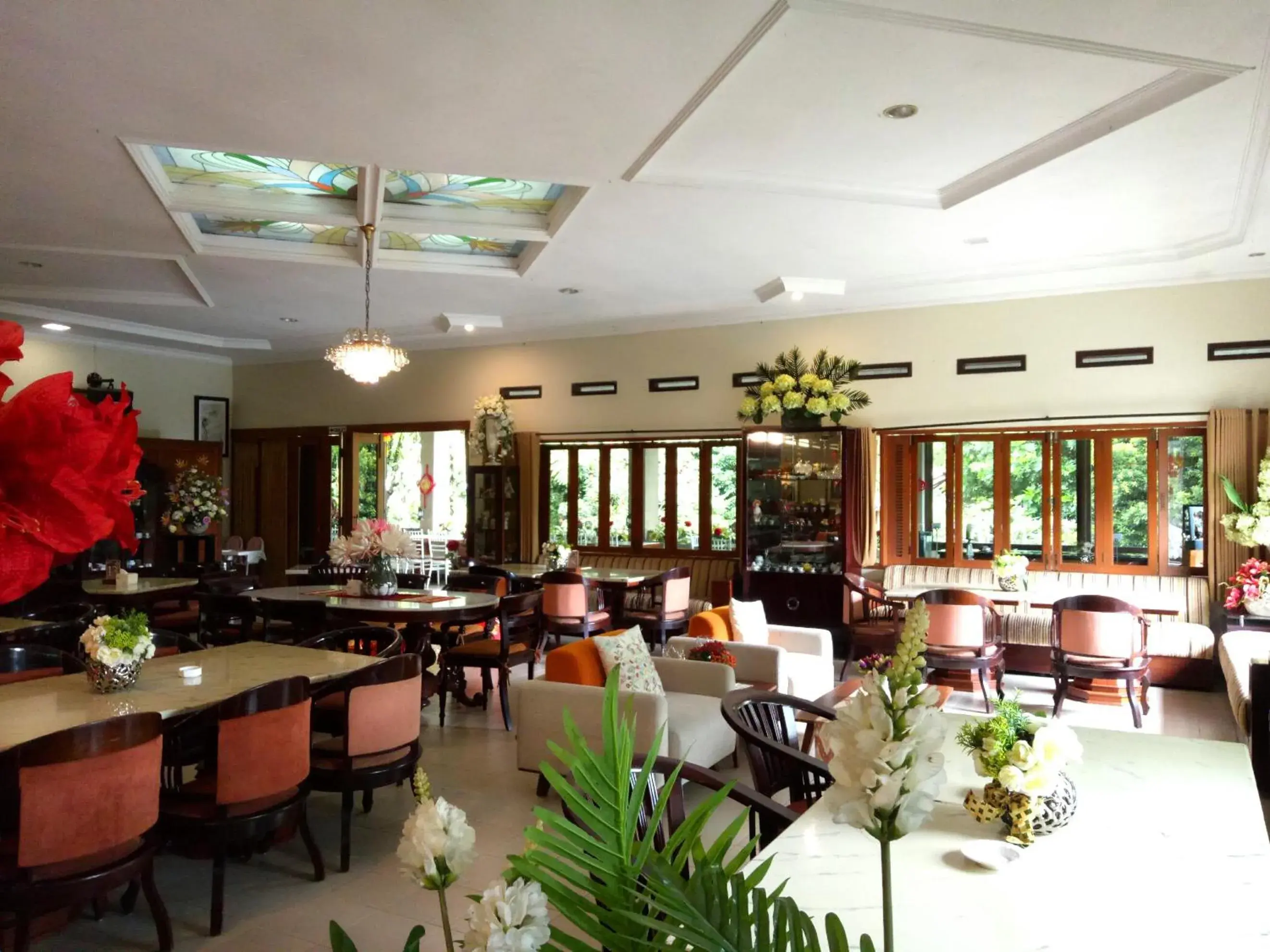 Restaurant/Places to Eat in Gracia Spa Resort