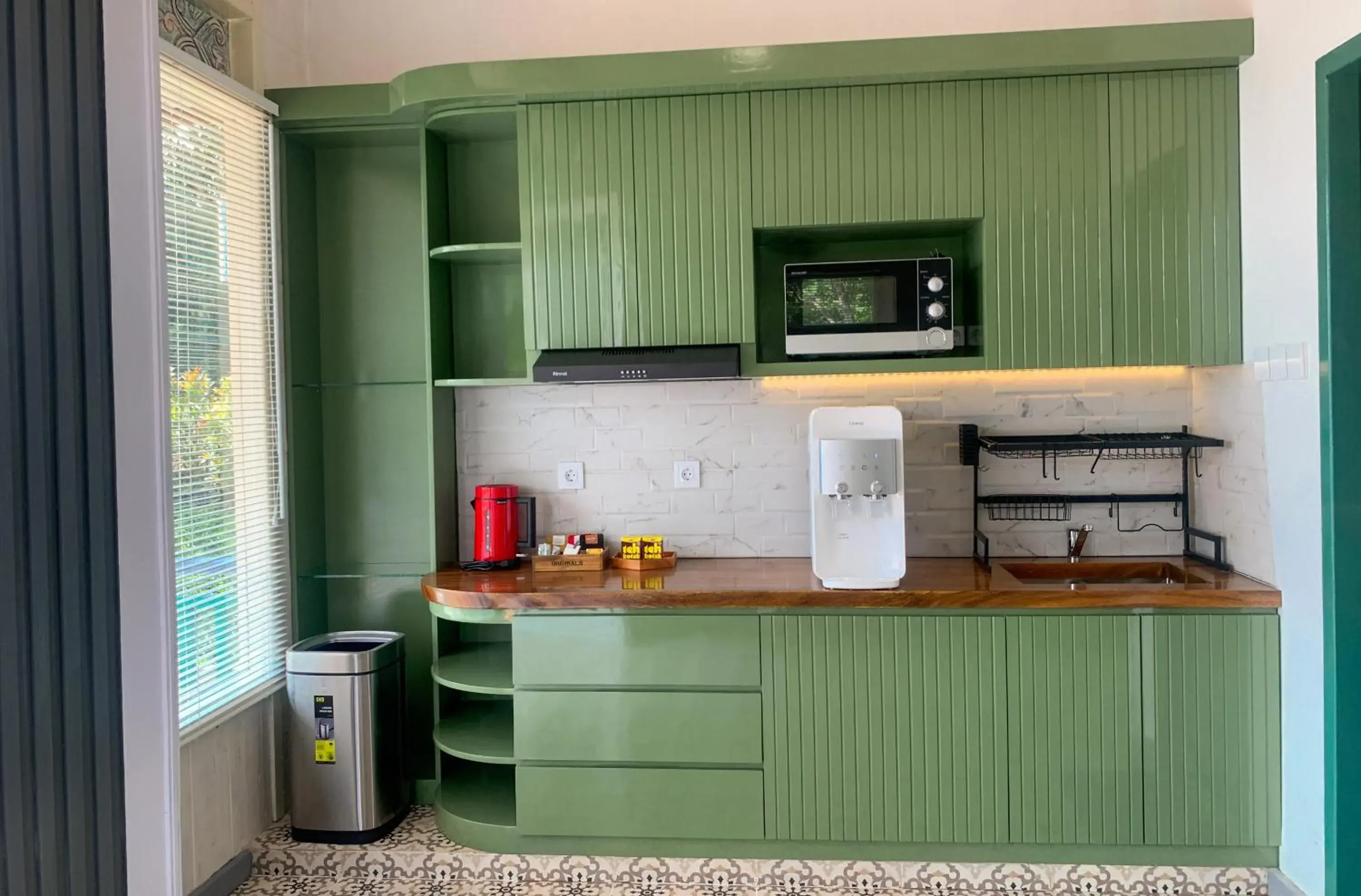 oven, Kitchen/Kitchenette in Gracia Spa Resort