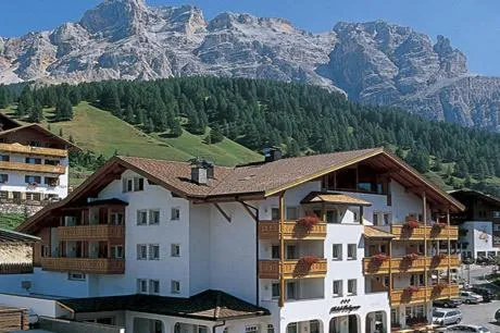 Hotel Falzares