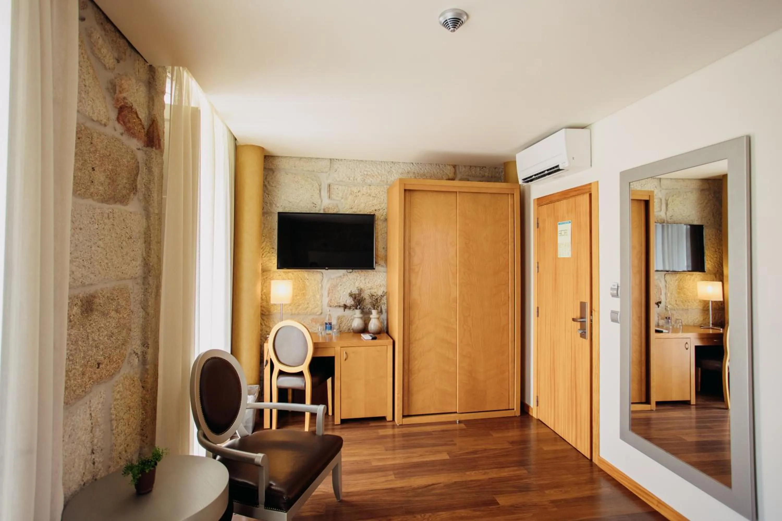 TV and multimedia in Casas Novas Countryside Hotel Spa & Events