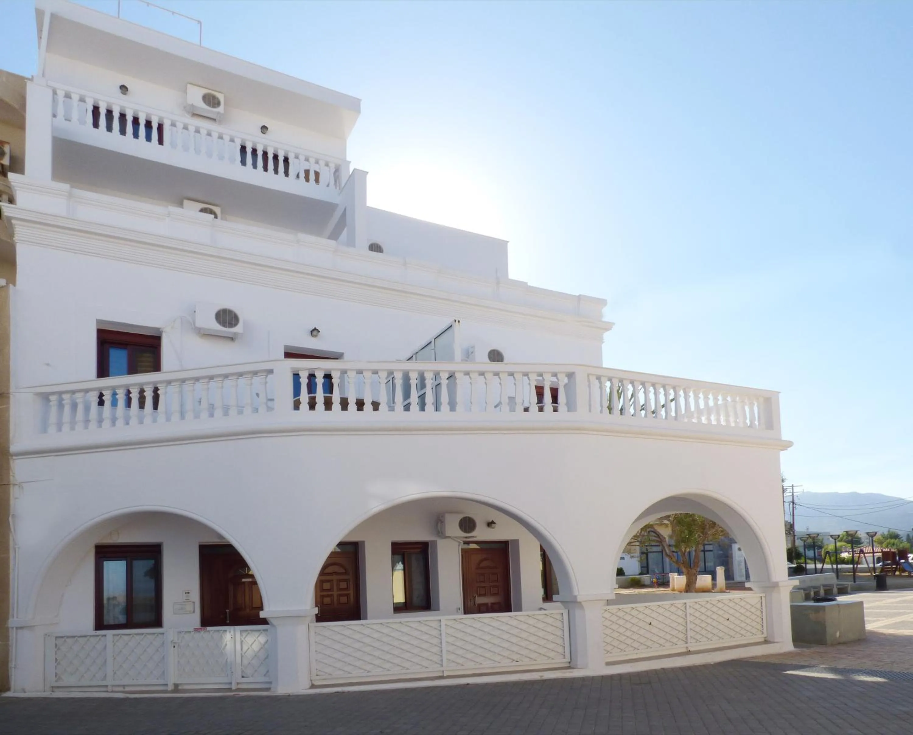 White House Hotel-Apart