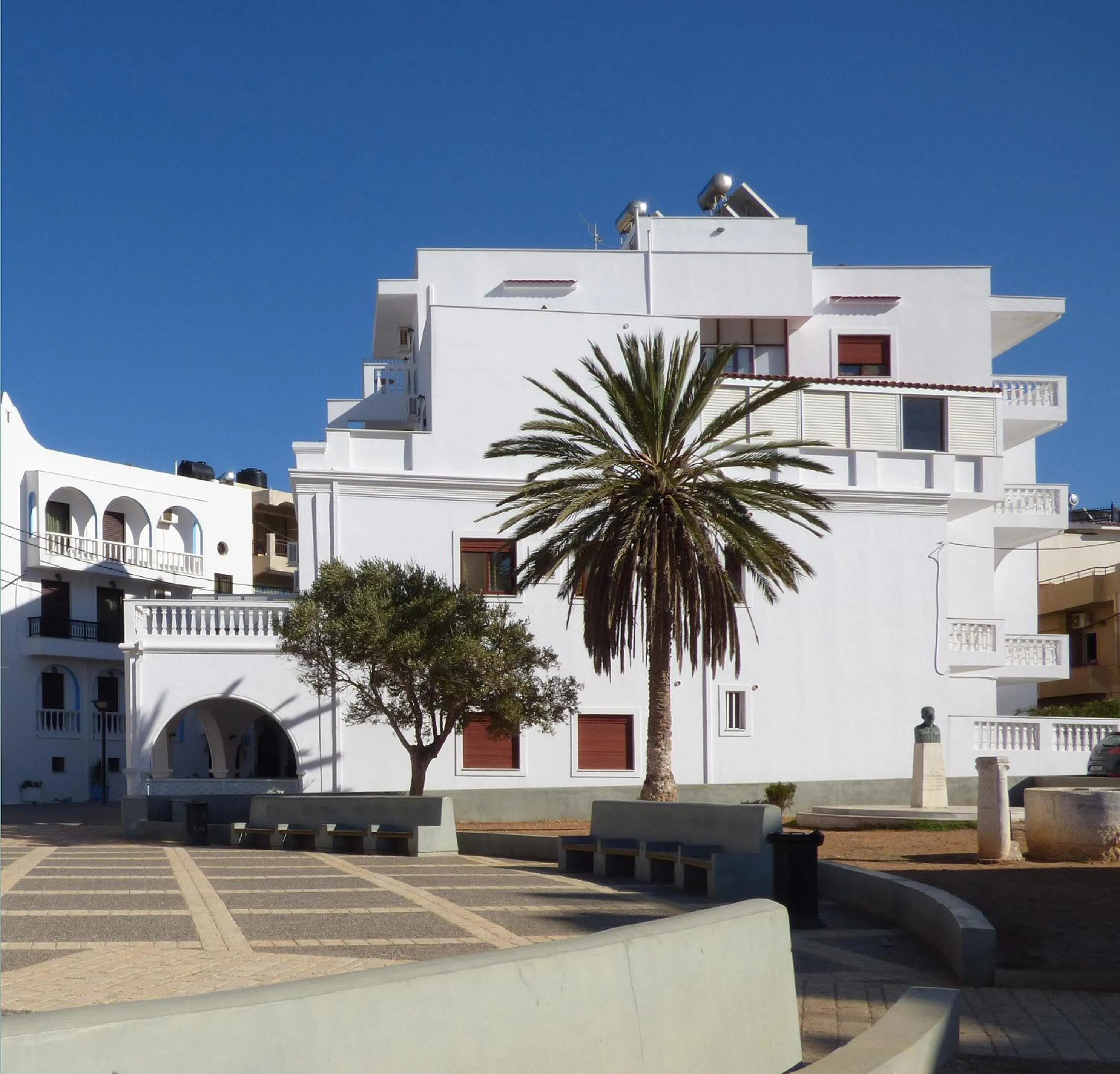 White House Hotel-Apart