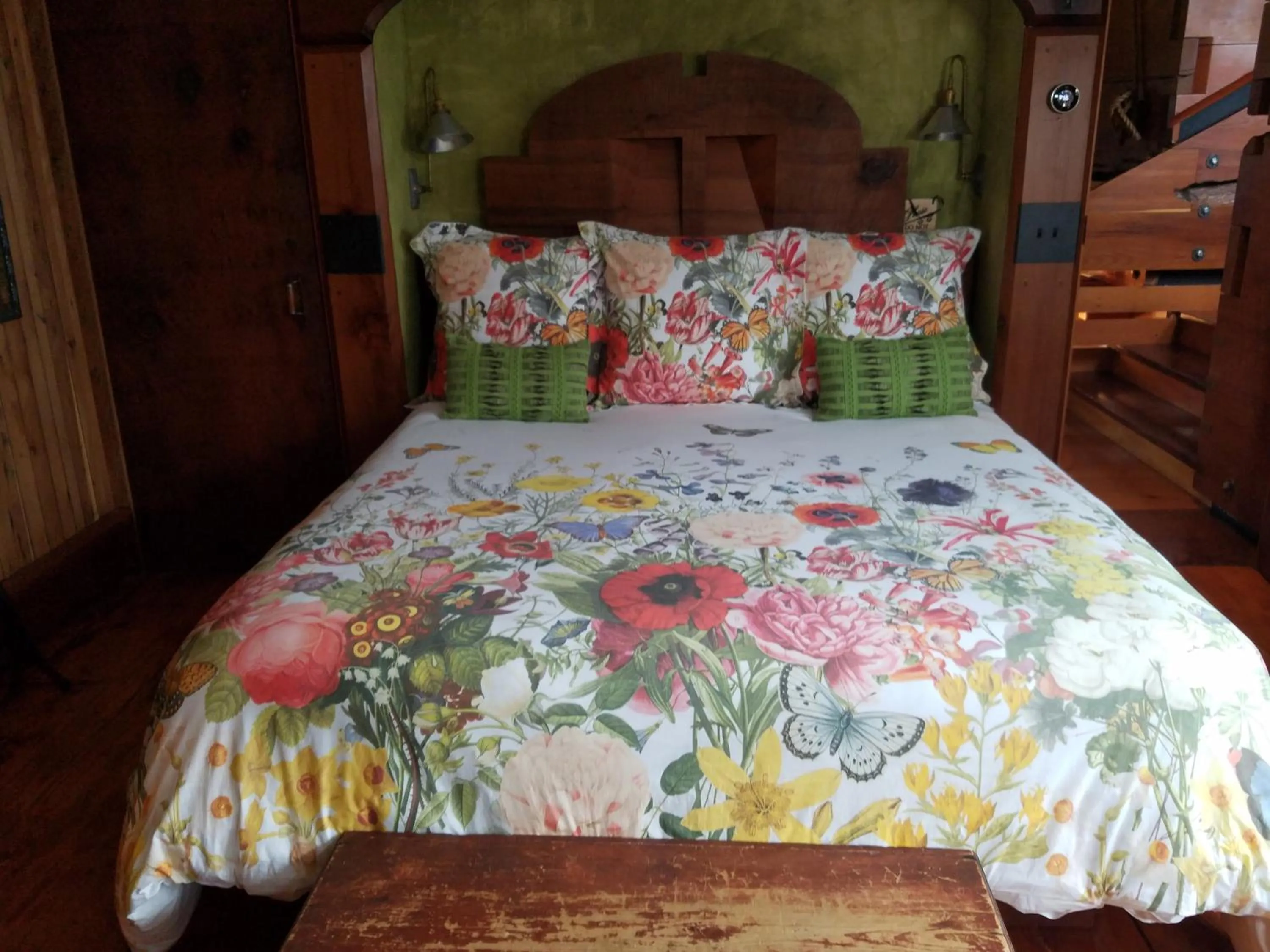 Bed in The Inn at Newport Ranch