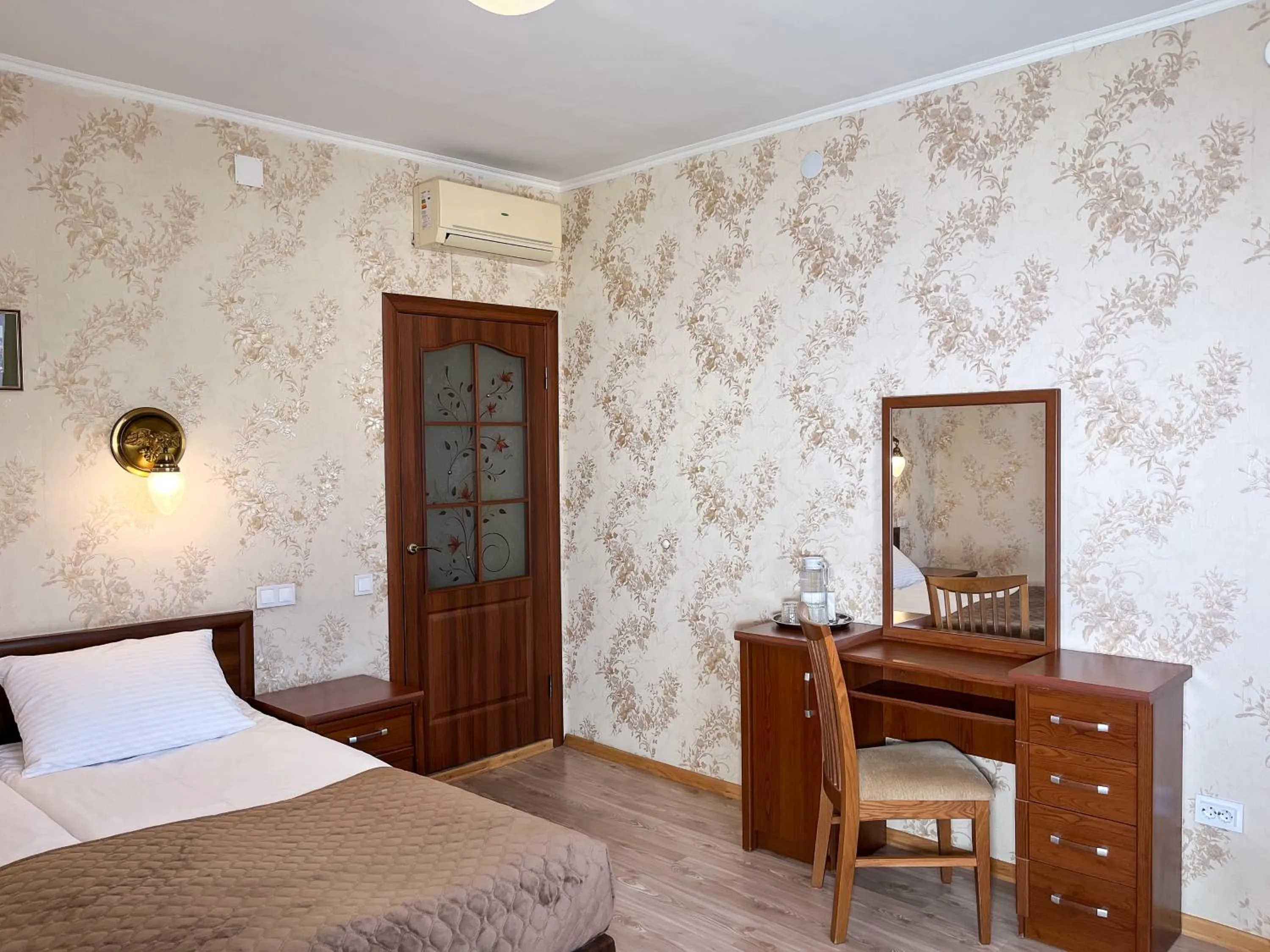 Bed in Hotel Plazma