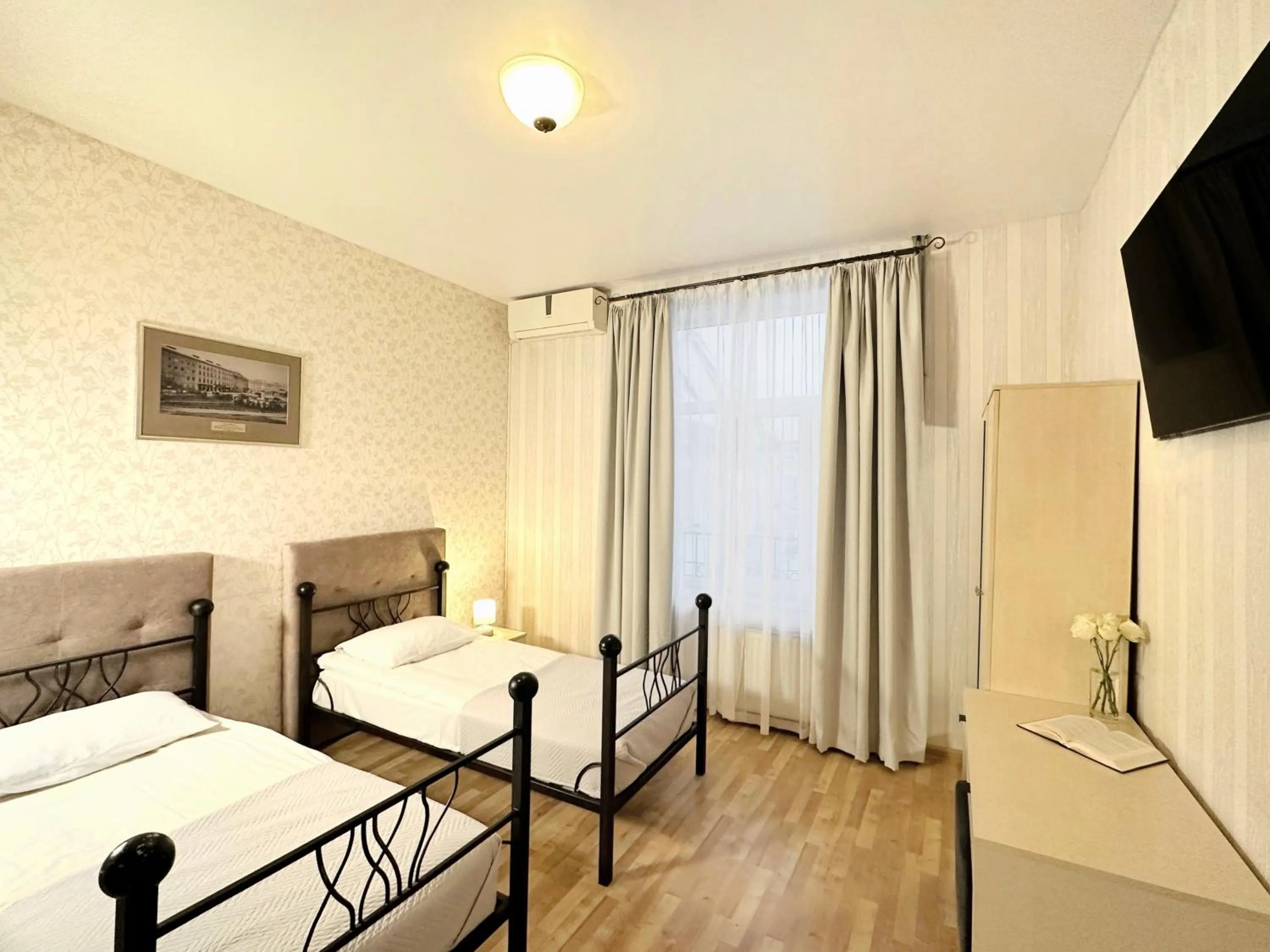 Bed in Hotel Plazma
