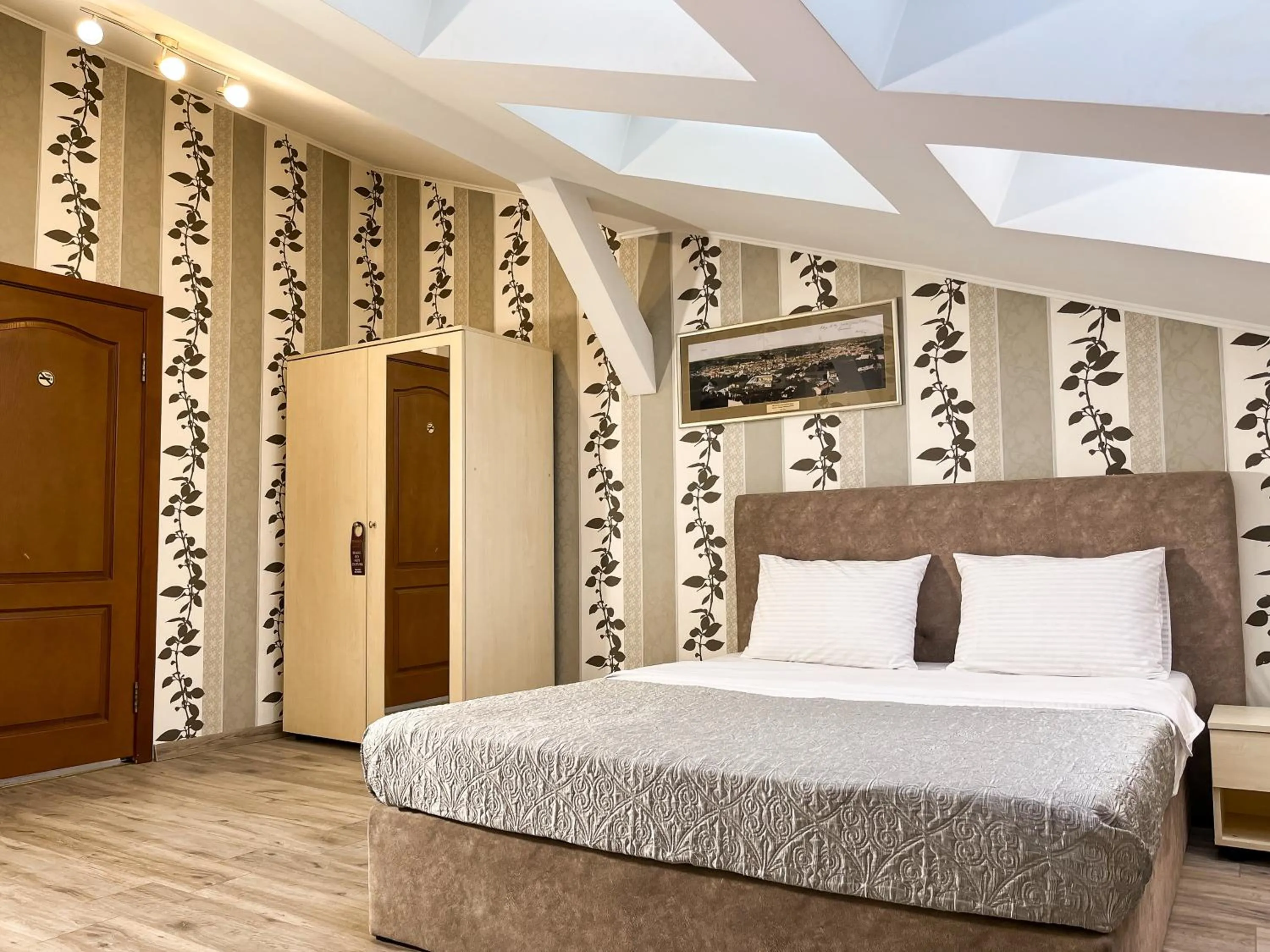 Bed in Hotel Plazma