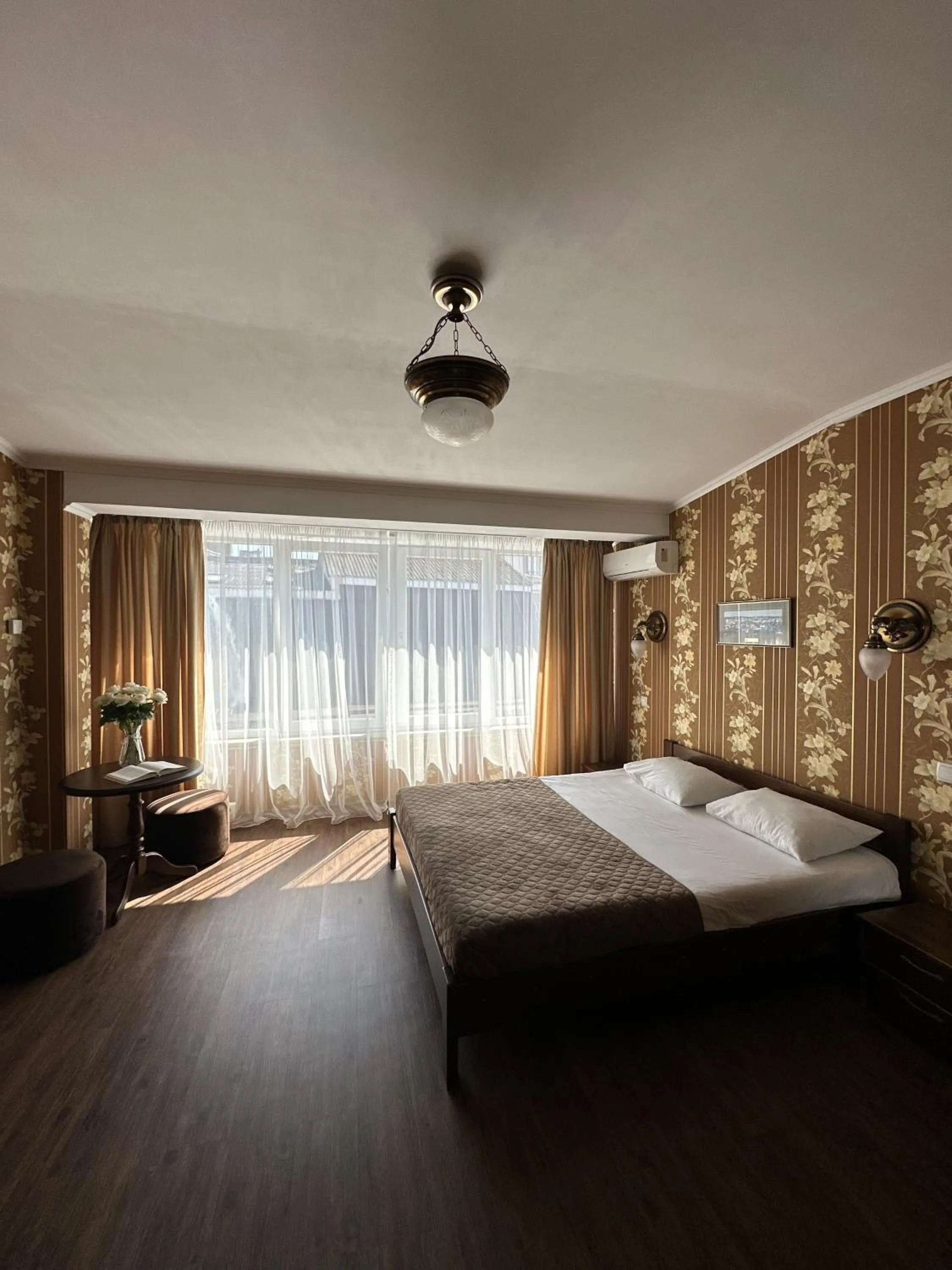 Bed in Hotel Plazma