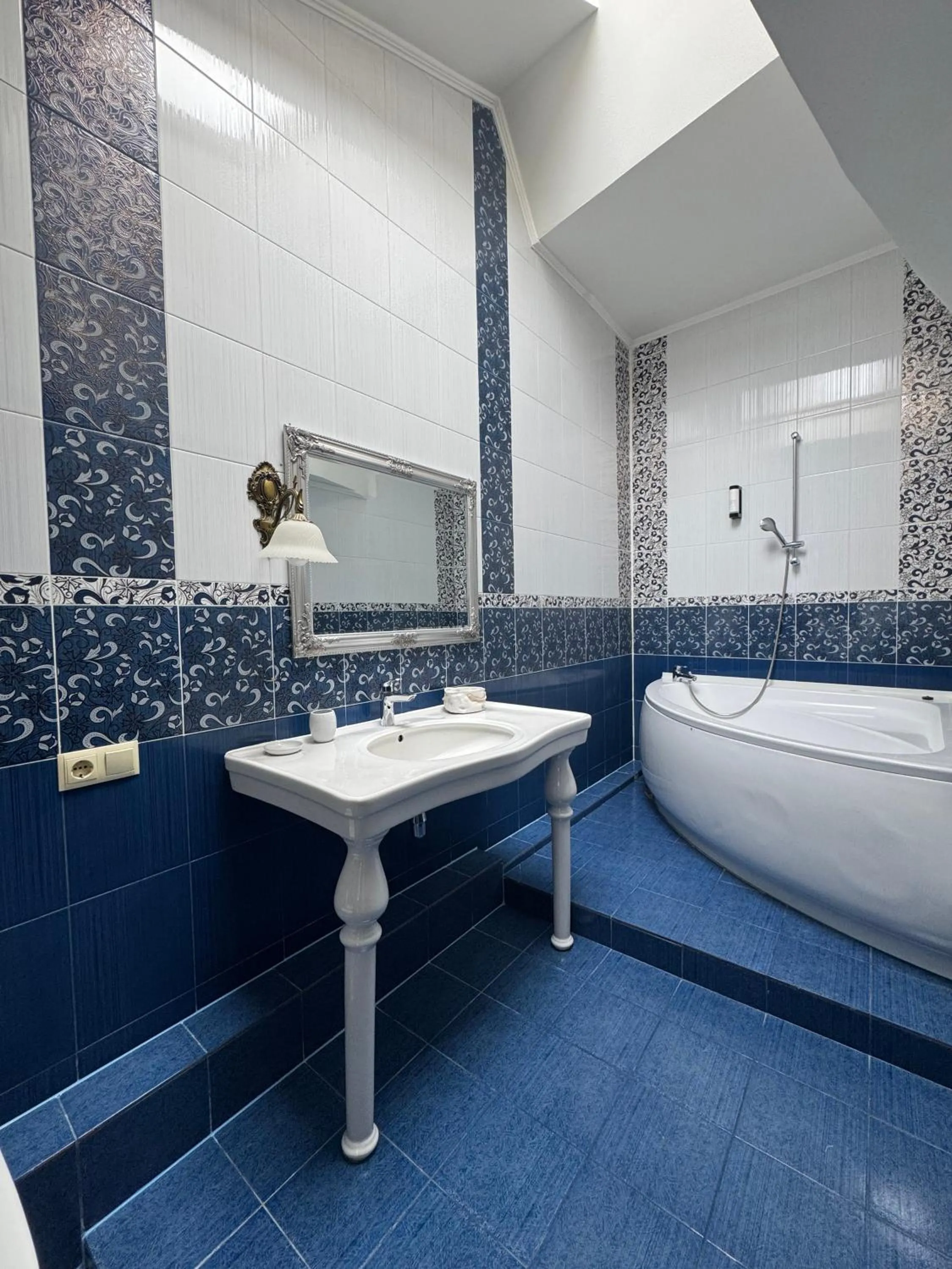 Bathroom in Hotel Plazma
