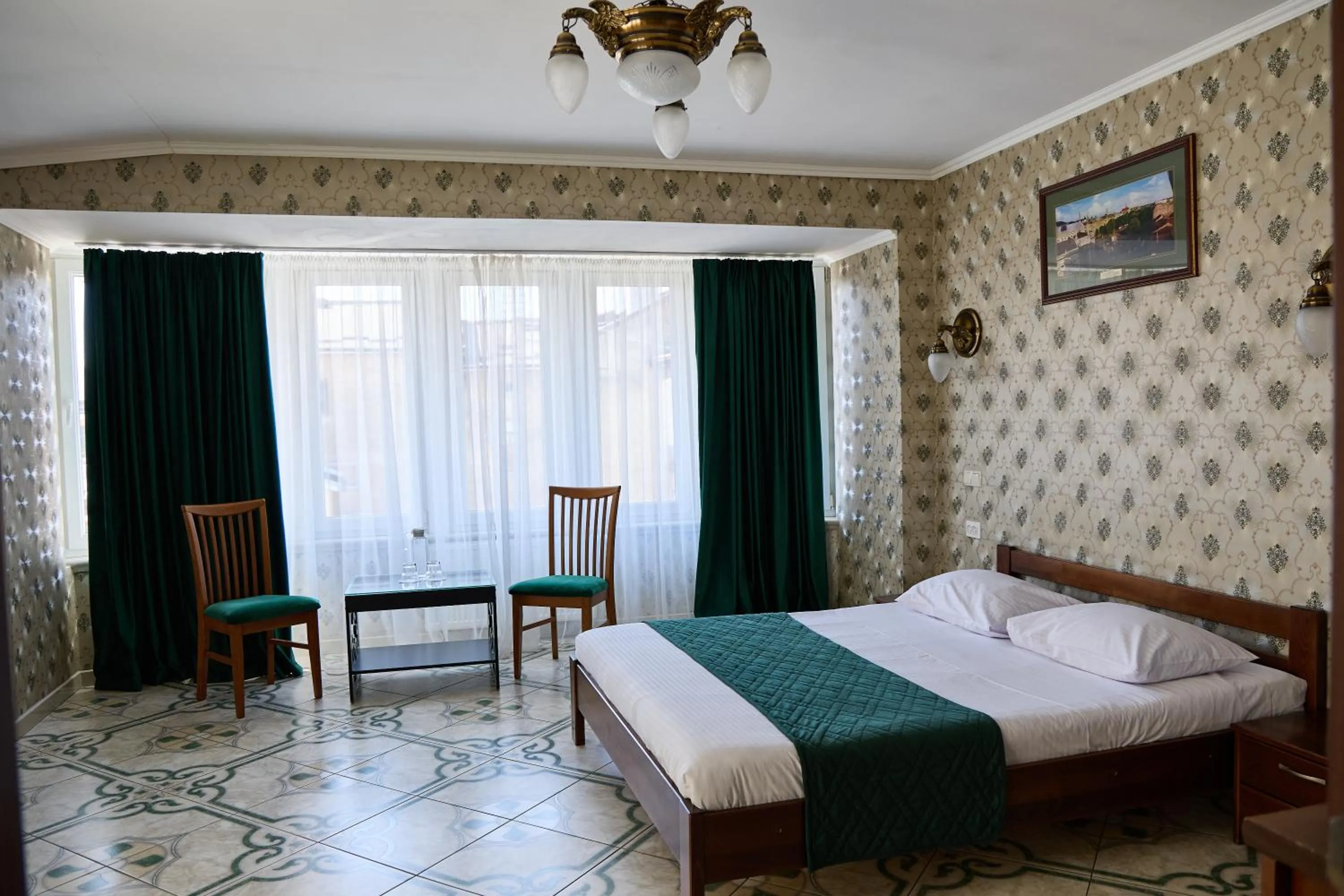 Photo of the whole room, Bed in Hotel Plazma