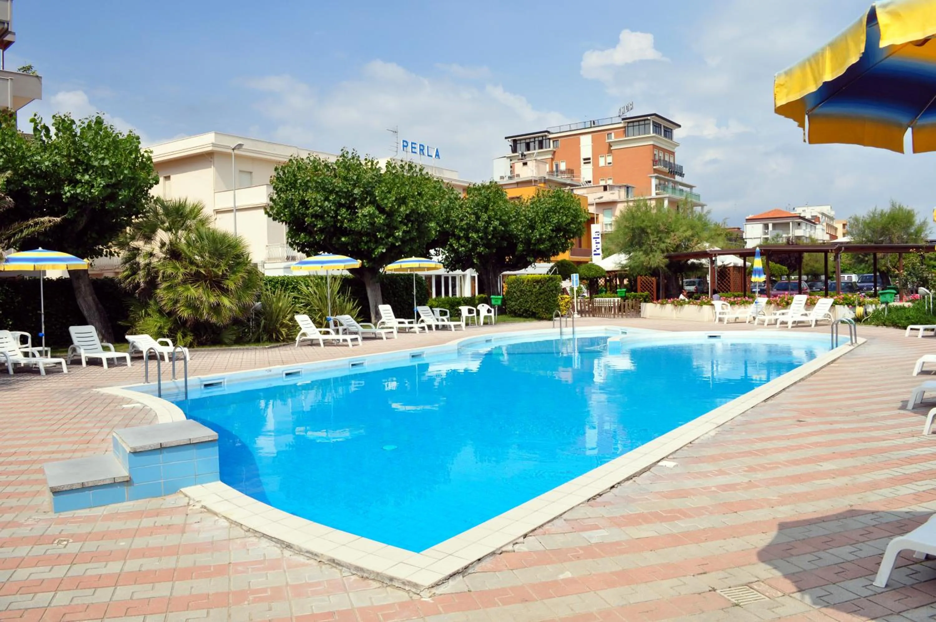 Swimming pool in Hotel Perla