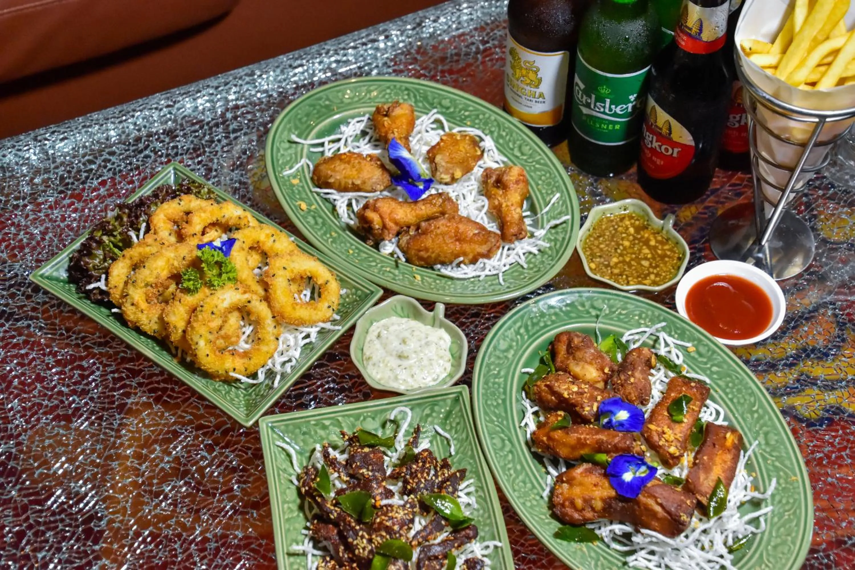 Food and drinks in Dara Airport Hotel