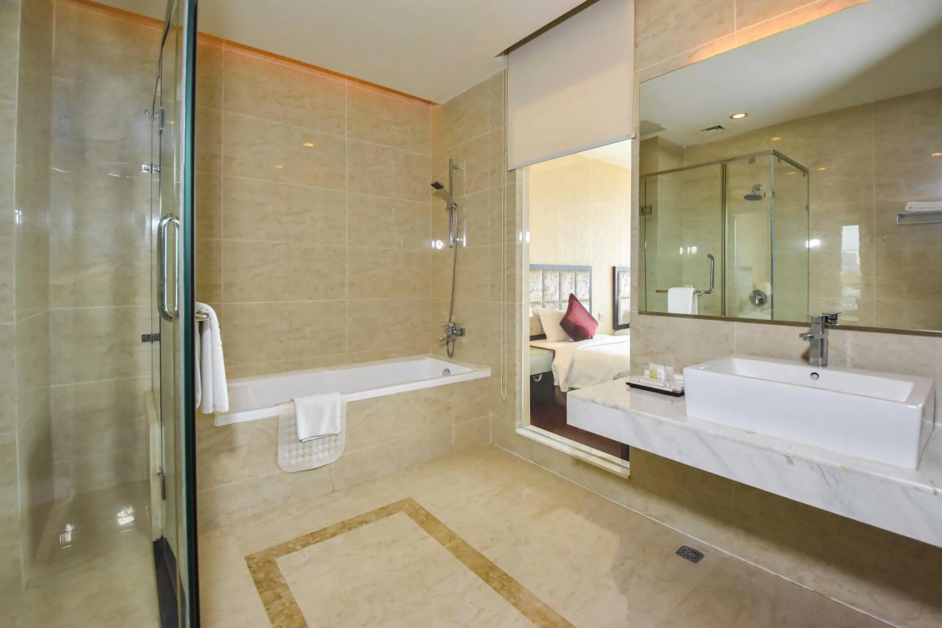 Bathroom in Dara Airport Hotel