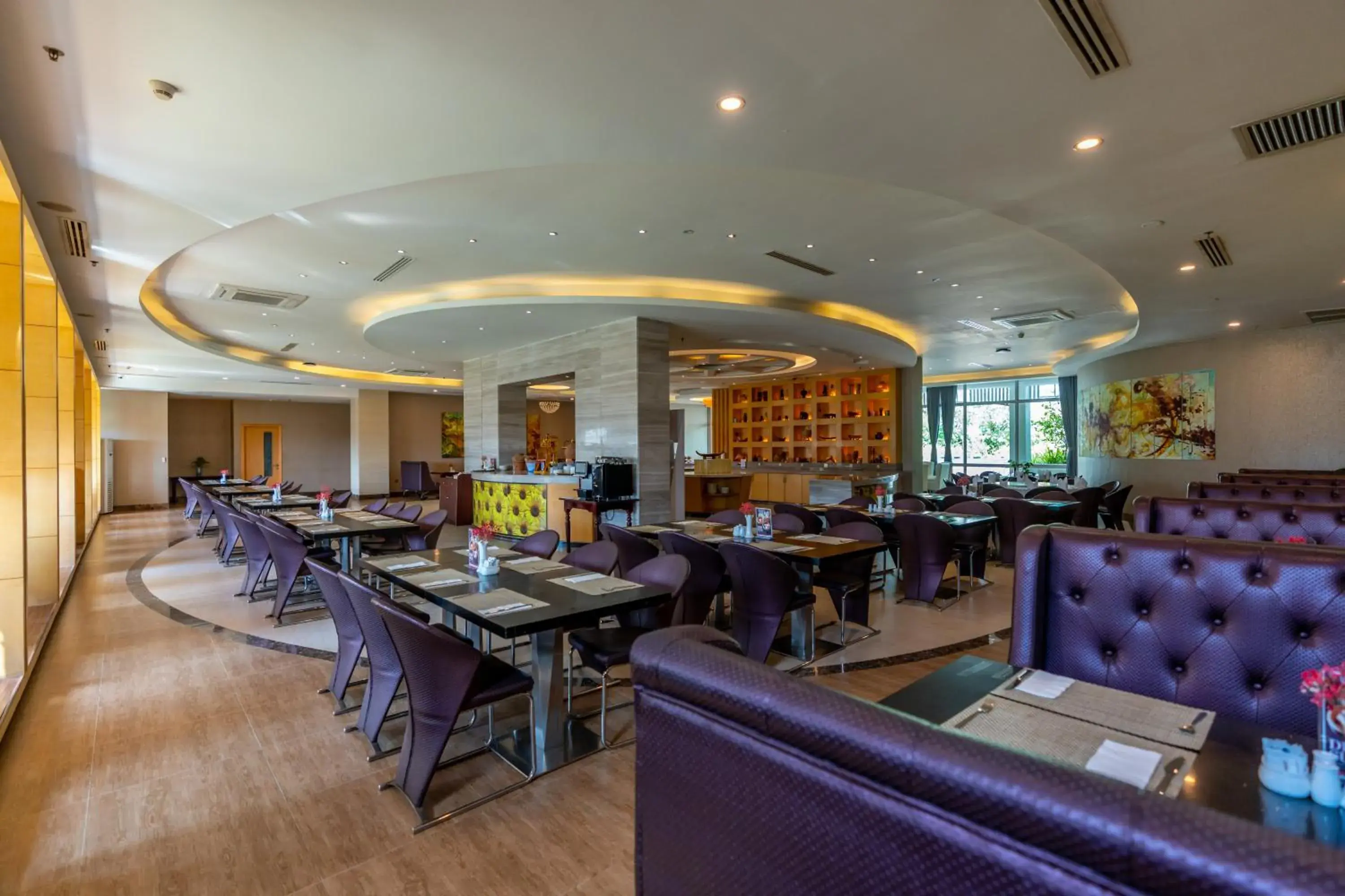 Restaurant/places to eat in Dara Airport Hotel Restaurant/places to eat in Dara Airport Hotel