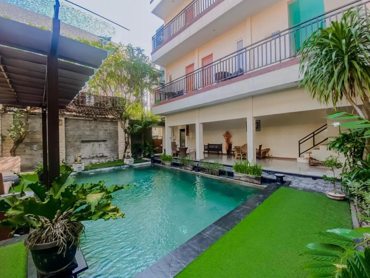 Balcony/Terrace in Dedy Beach Inn