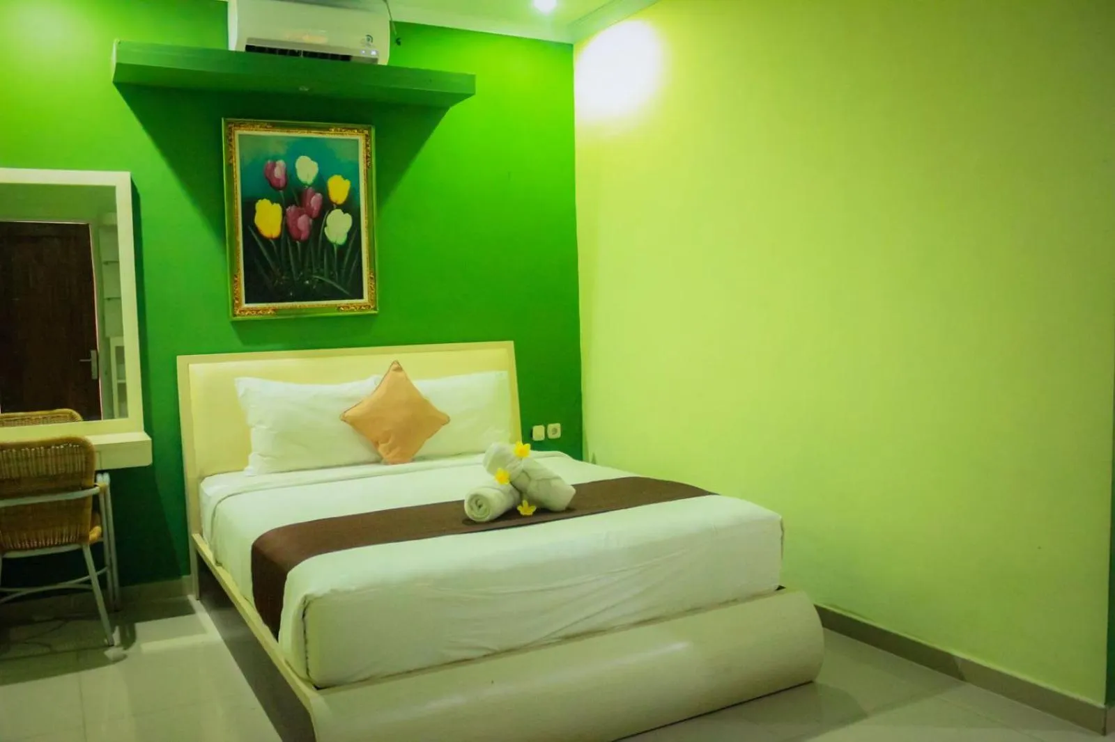 Bed in Dedy Beach Inn