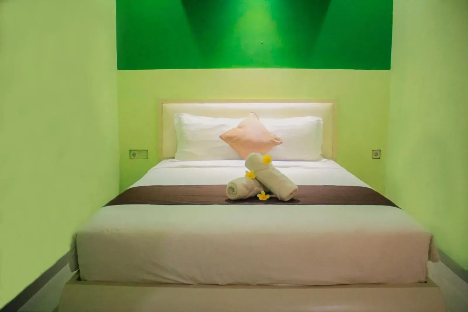 Bedroom, Bed in Dedy Beach Inn Bedroom, Bed in Dedy Beach Inn