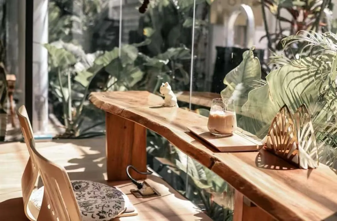 YOLO Bangkok Boutique Hotel