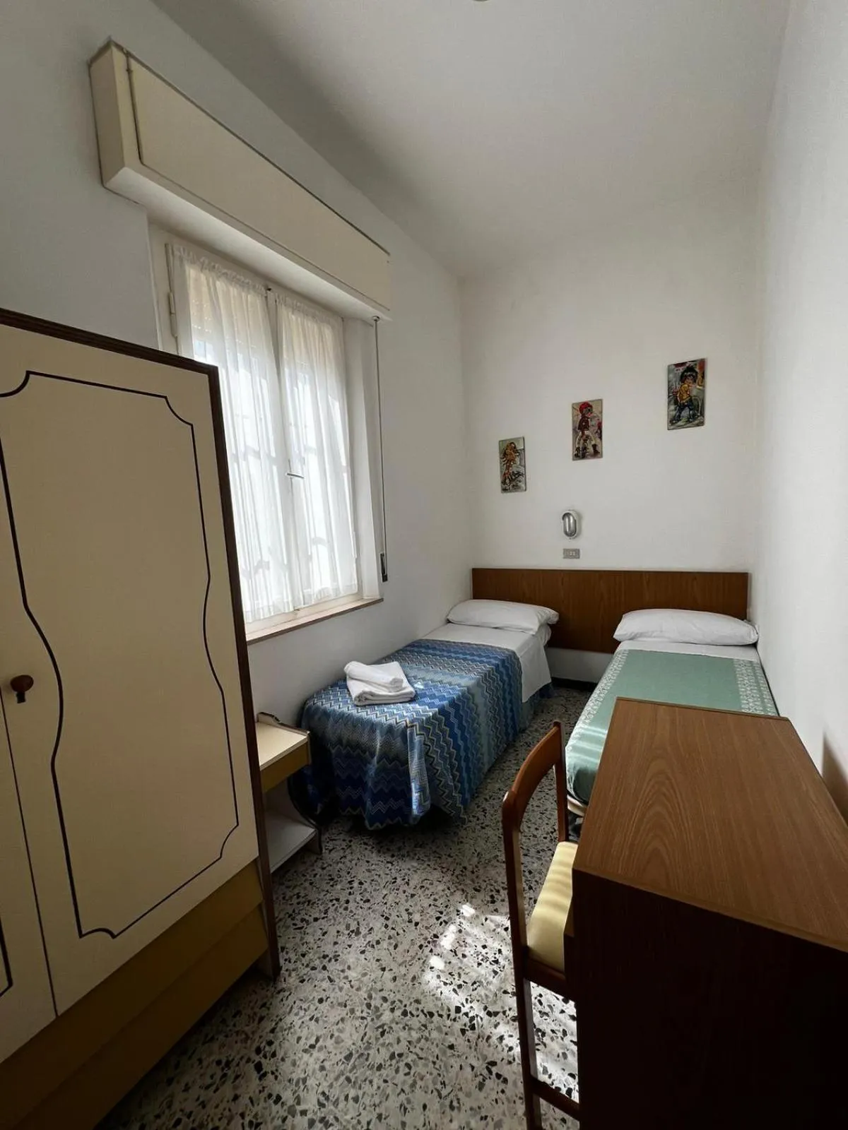 Family, Bed in Hotel Till