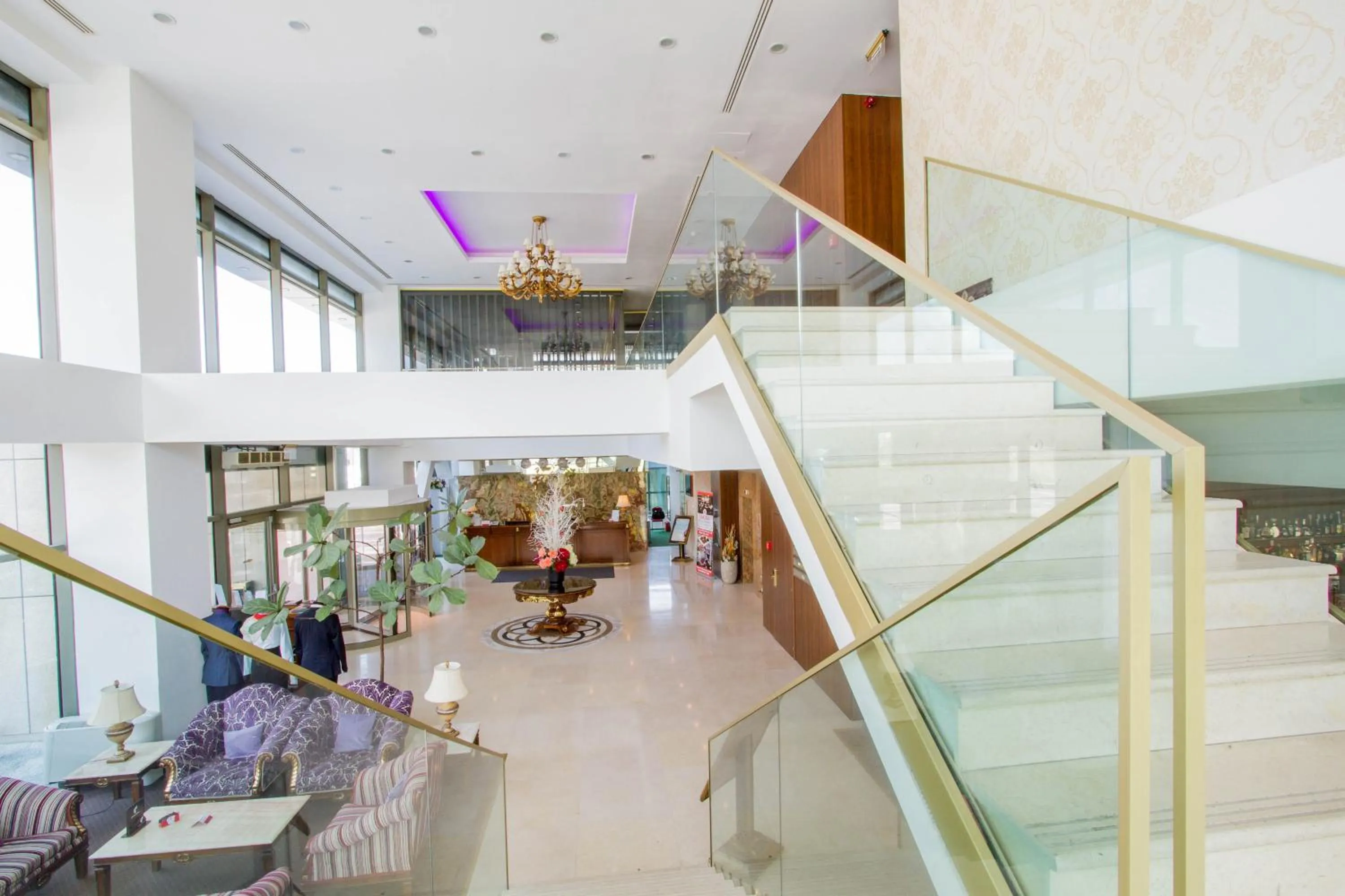 Communal lounge/ TV room in Hotel HP Tower One Brasov