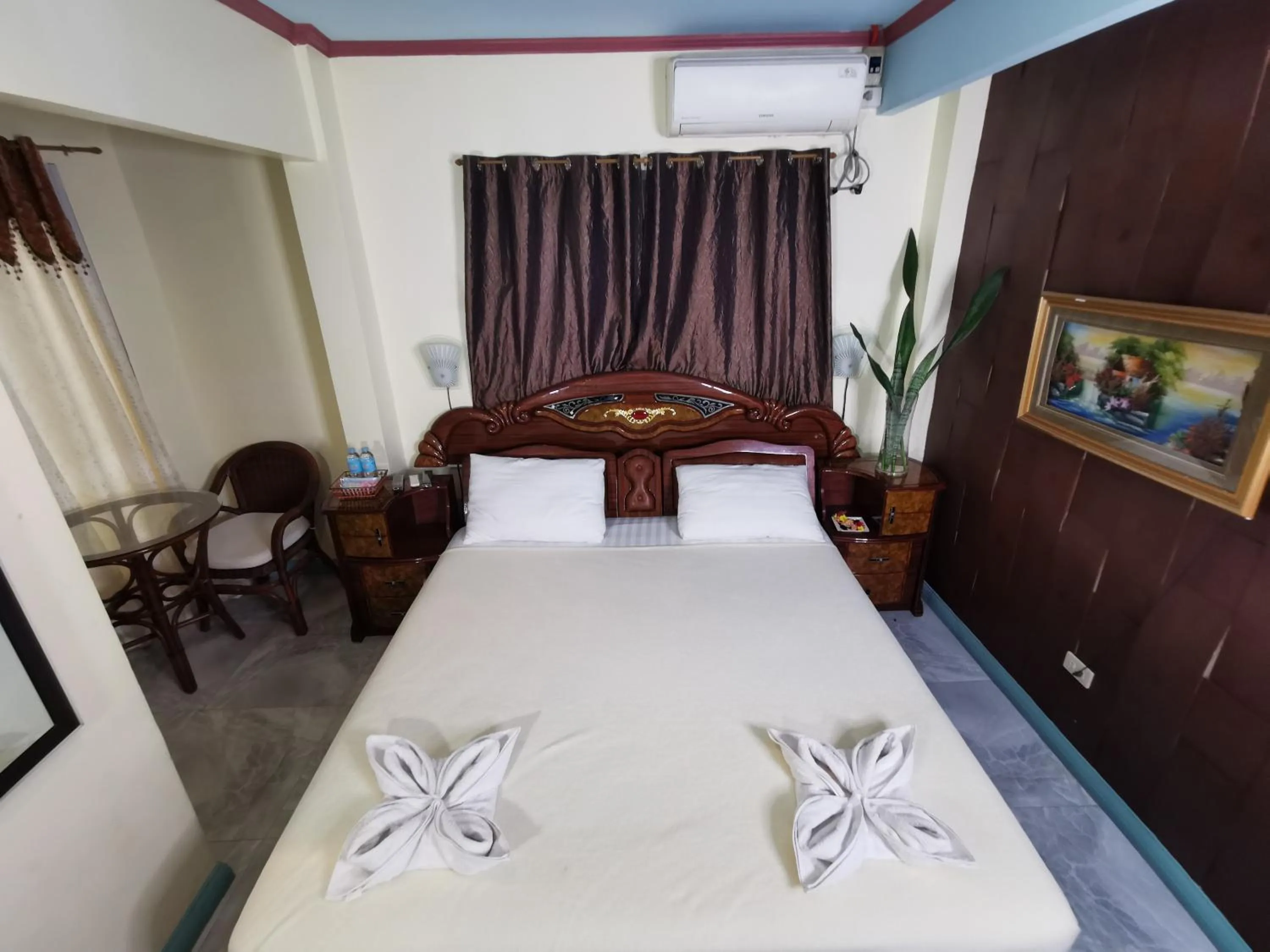 Bed in Cebu Hilltop Hotel