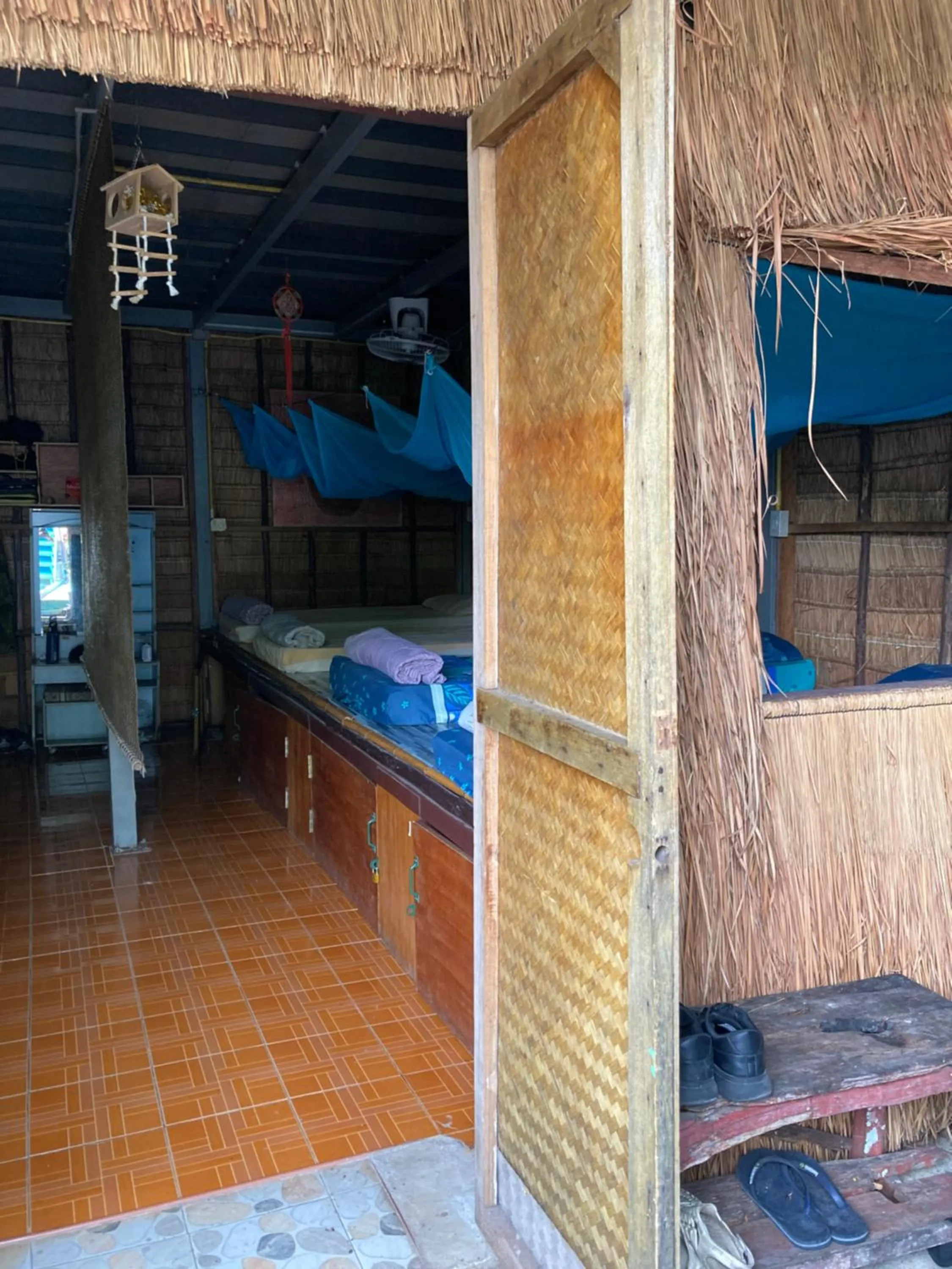 Bed in 8-Bed Mixed Dormitory Room in New Phiman Riverview Guesthouse
