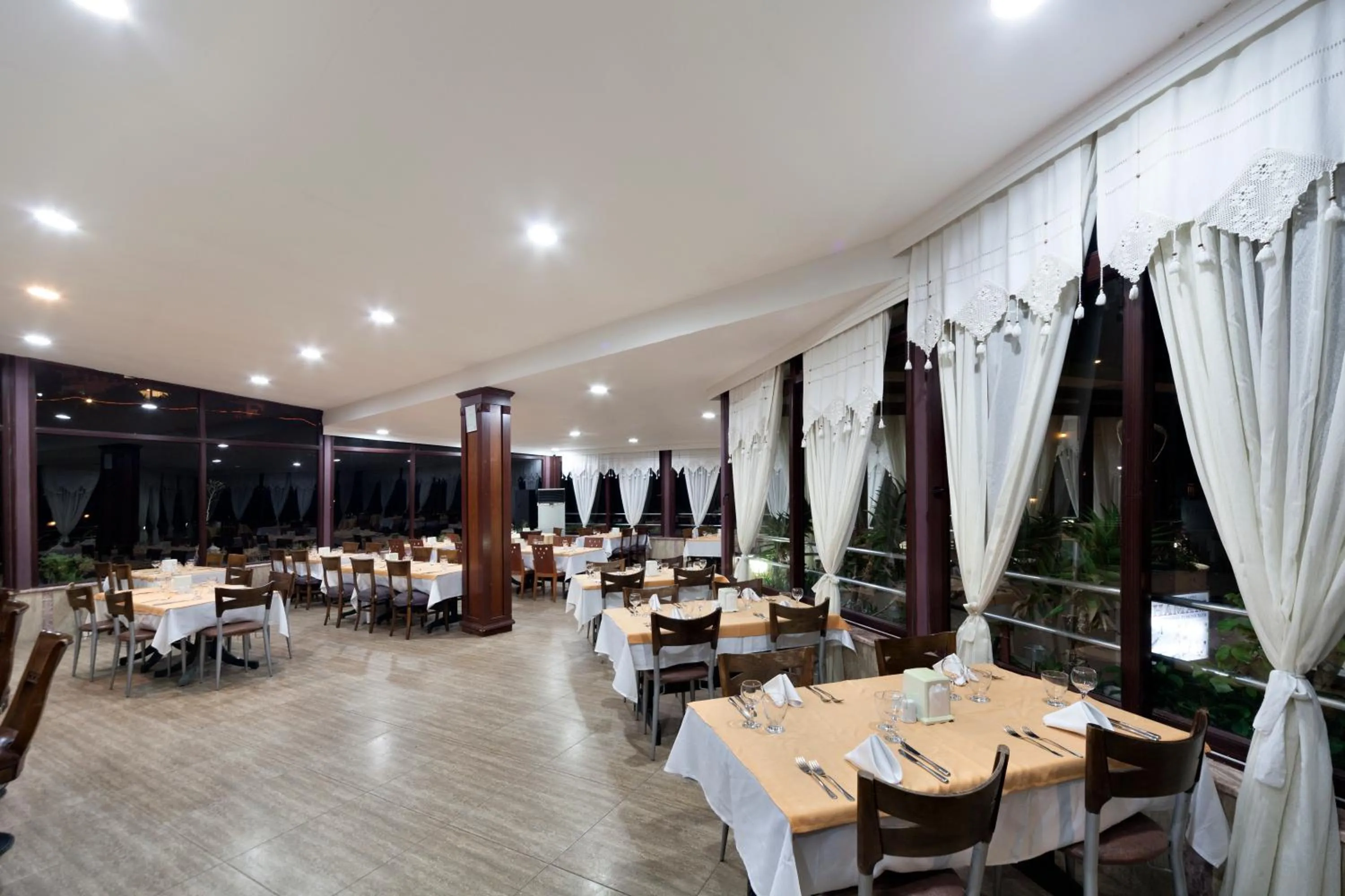 Restaurant/places to eat in Crystal Hotel Bodrum