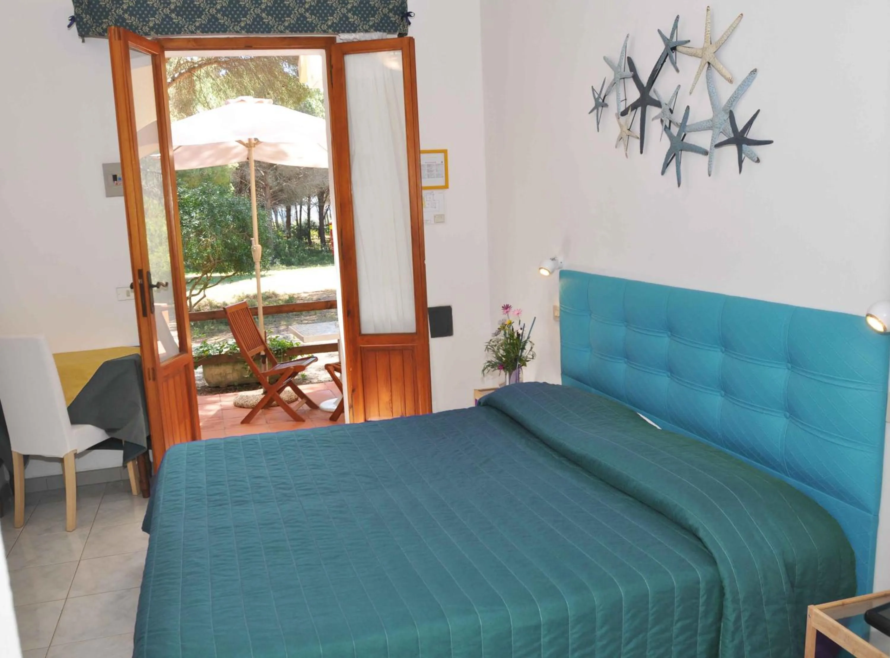 Bedroom, Bed in Hotel Giardino