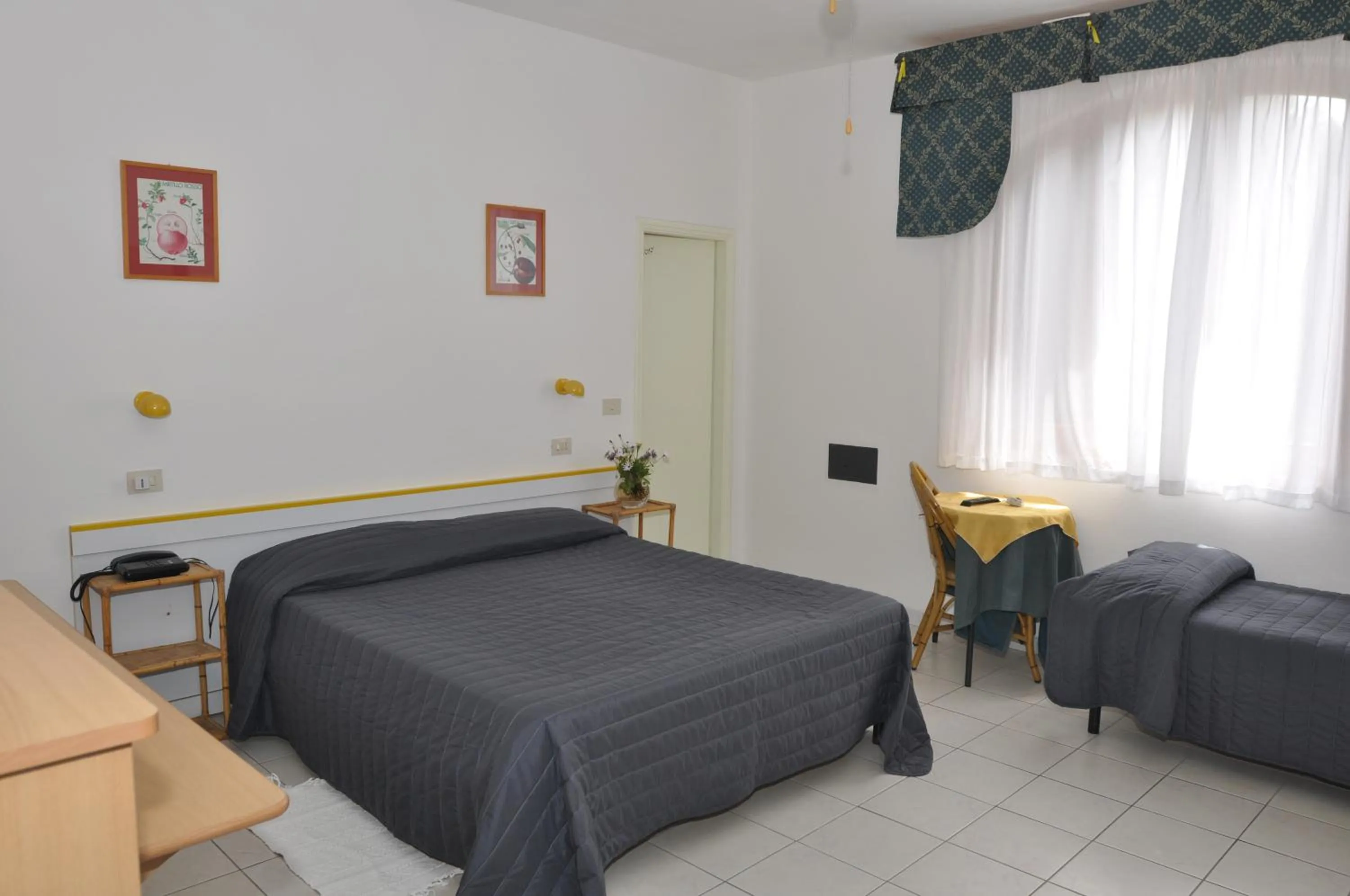 Bedroom, Bed in Hotel Giardino