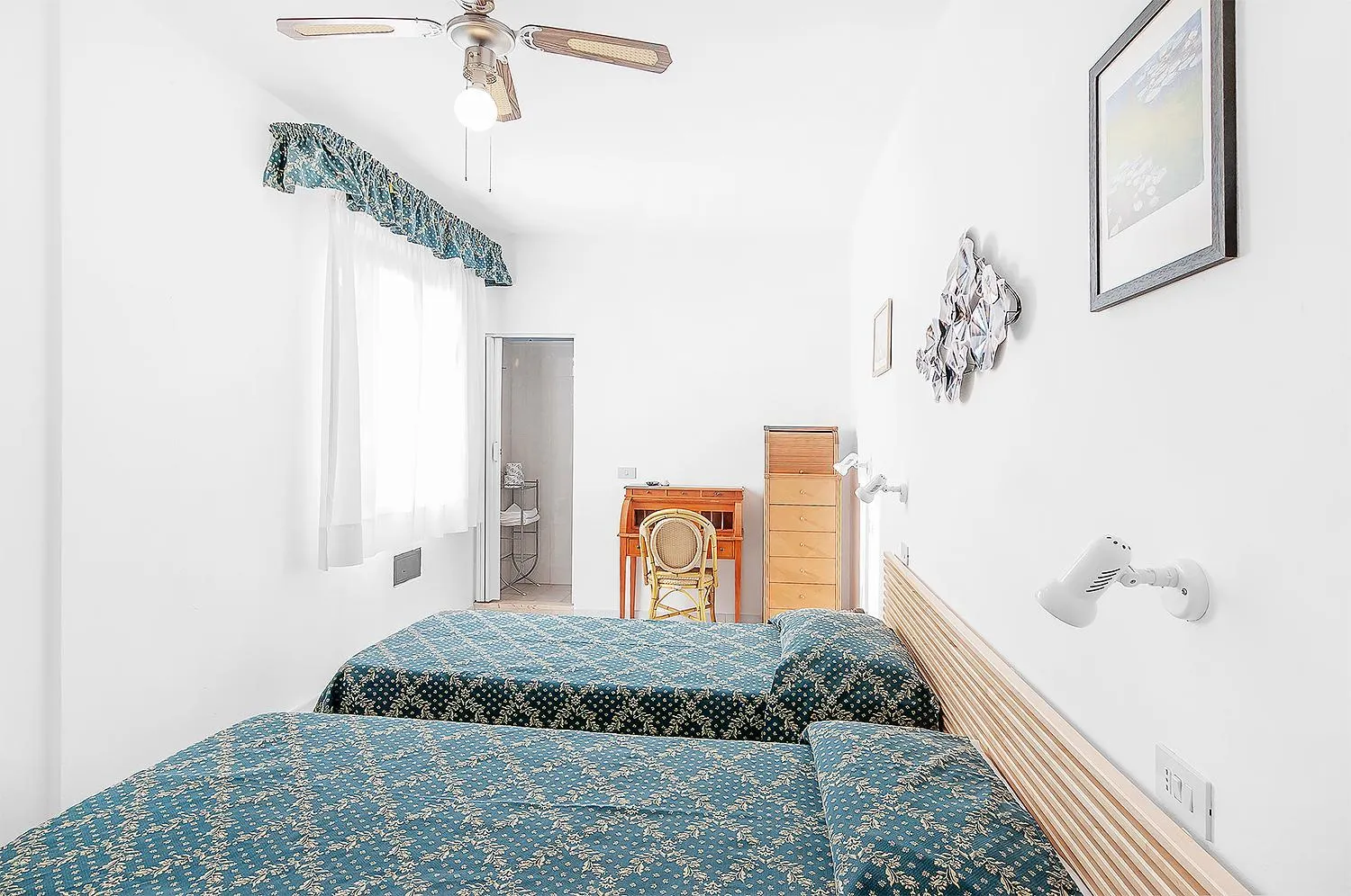 Decorative detail, Bed in Hotel Giardino