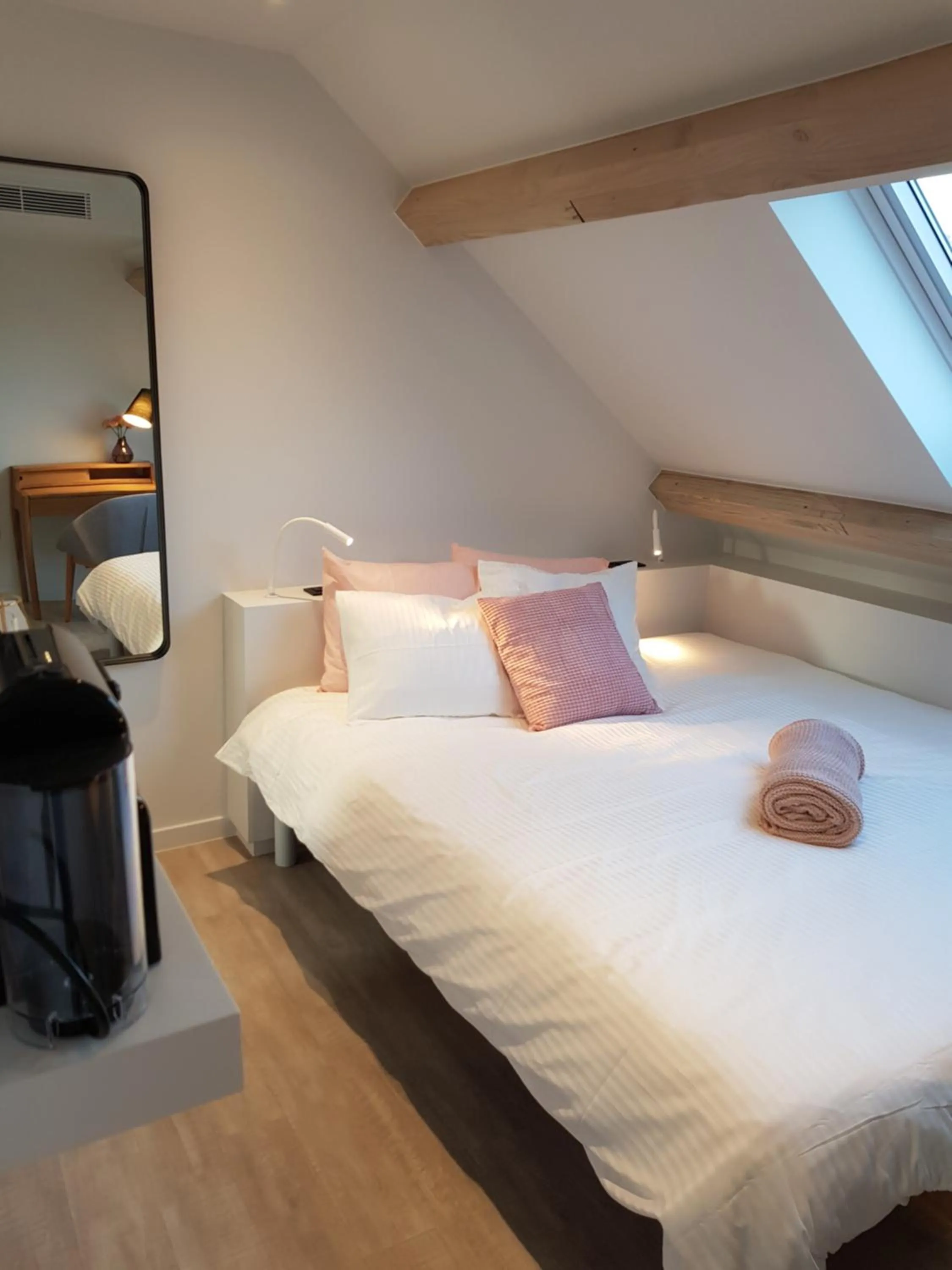 Bed in Homey - Kortrijk