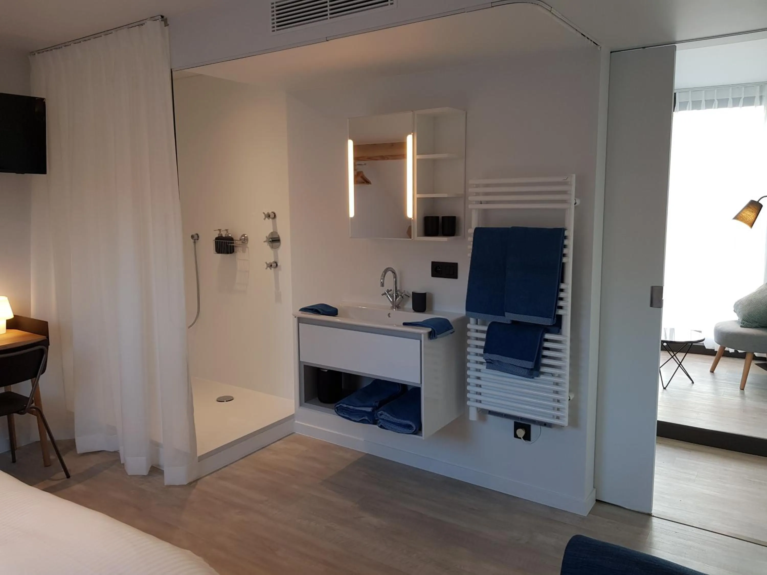 Bed in Homey - Kortrijk