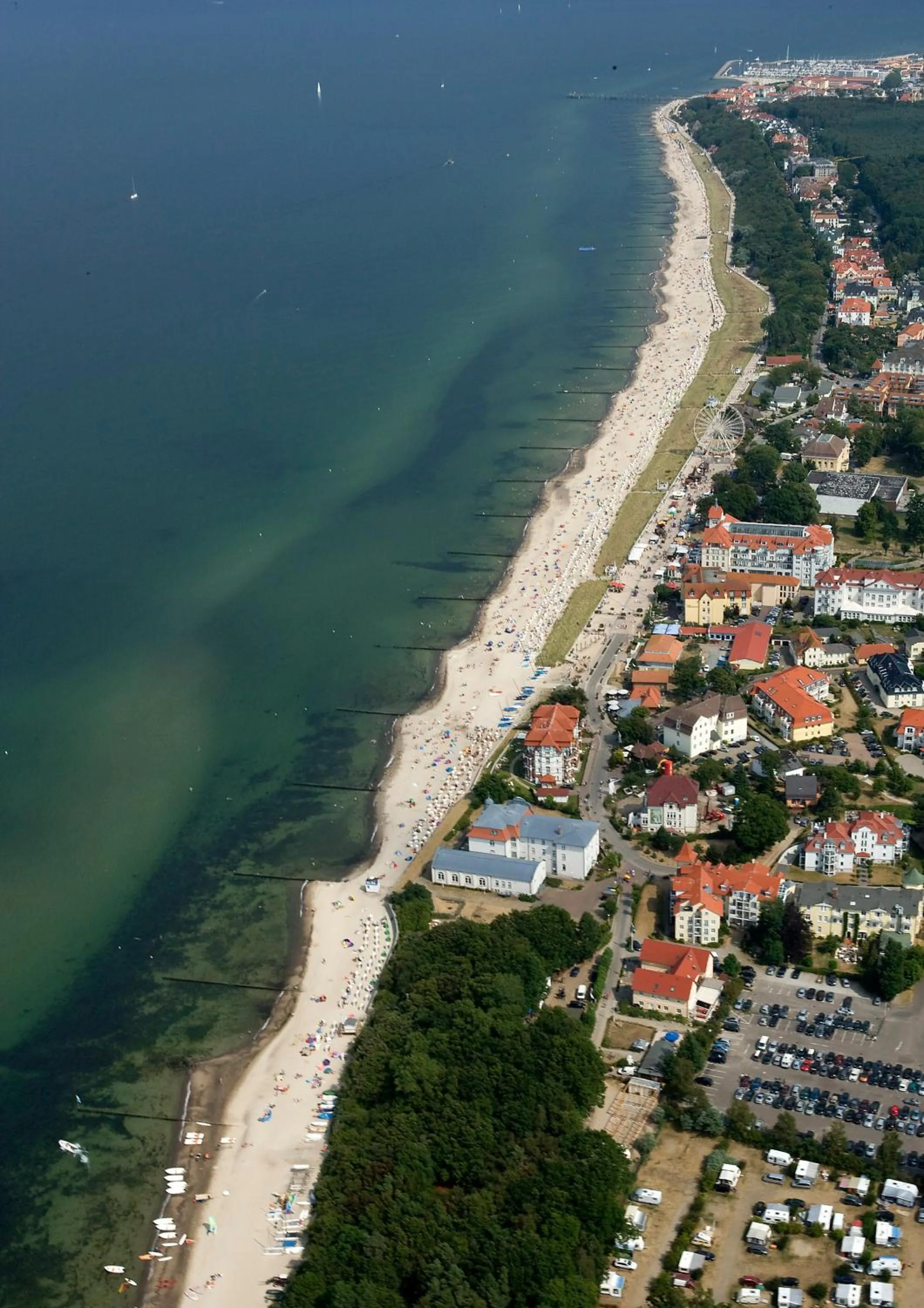 Beach in feels Beach Club Hotel