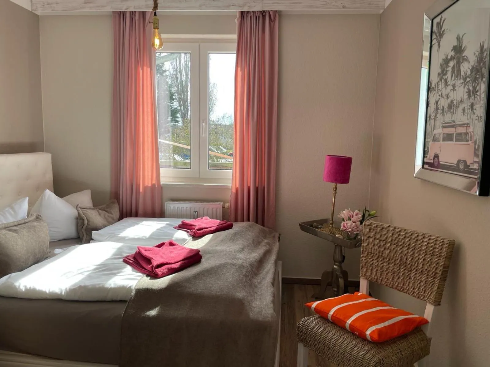 Bedroom, Bed in feels Beach Club Hotel