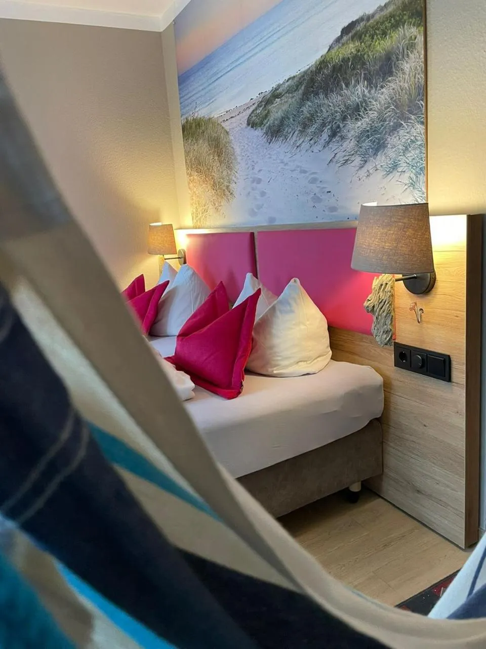 Photo of the whole room, Bed in feels Beach Club Hotel