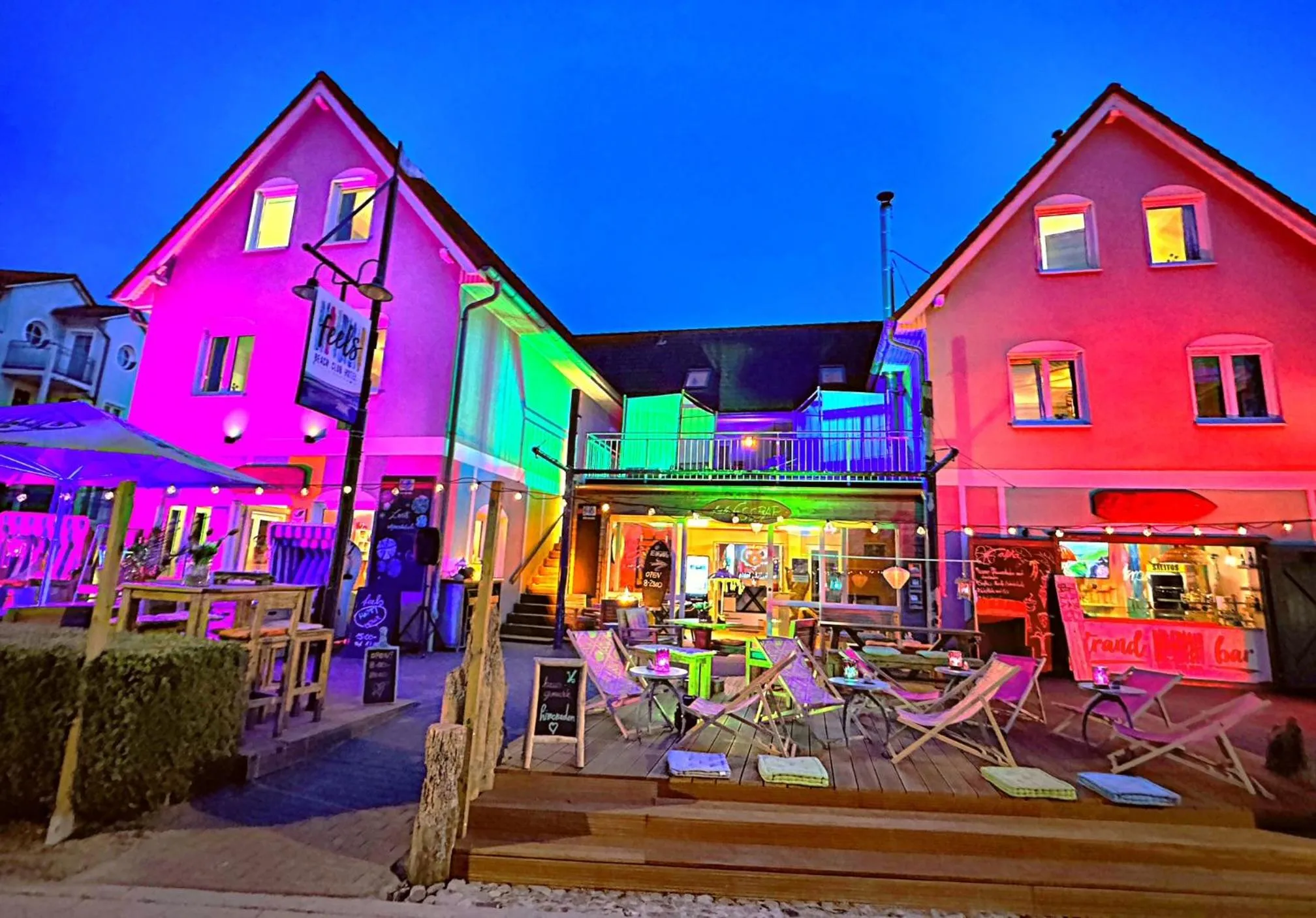 Property building in feels Beach Club Hotel