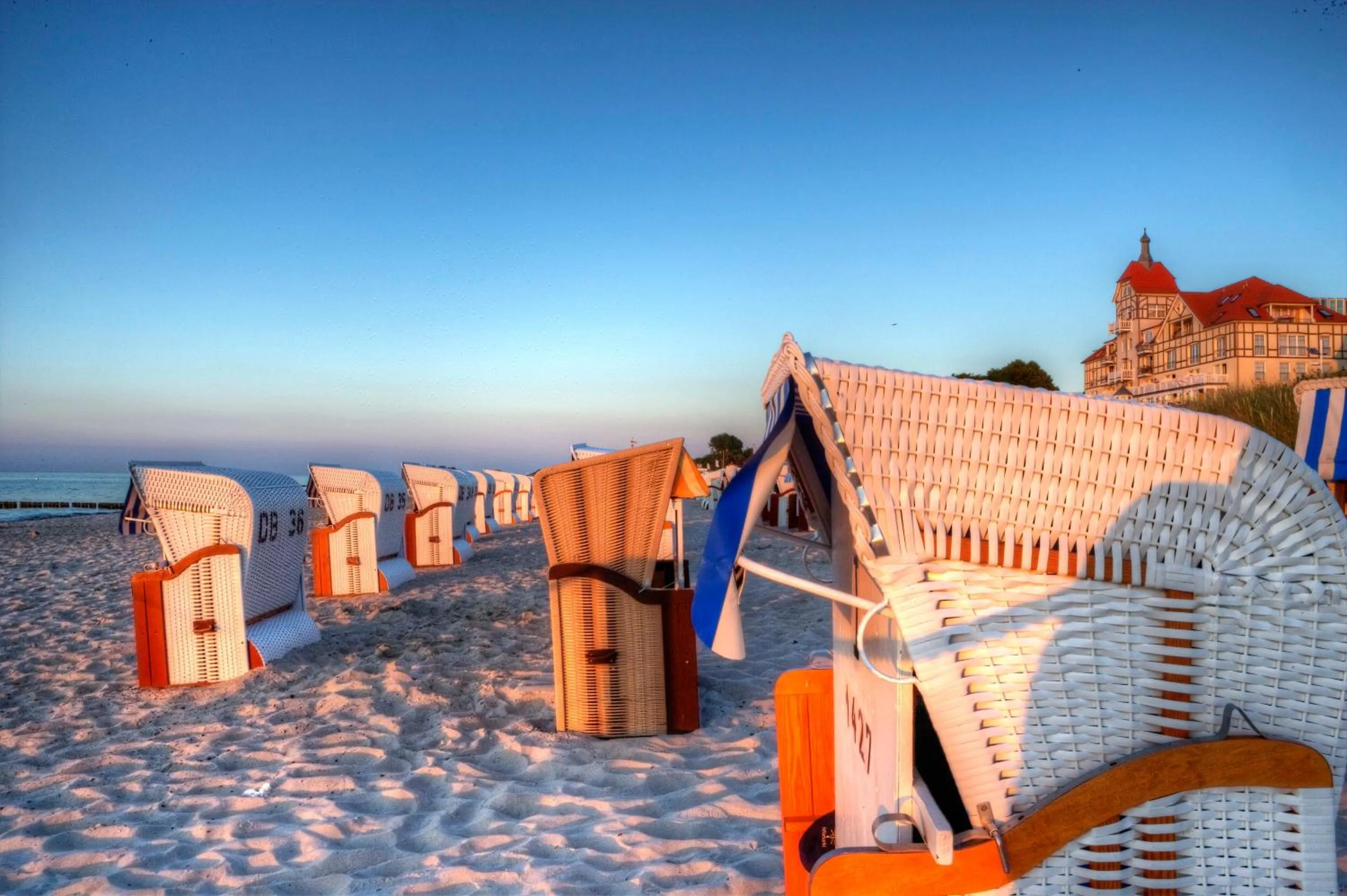 Beach in feels Beach Club Hotel