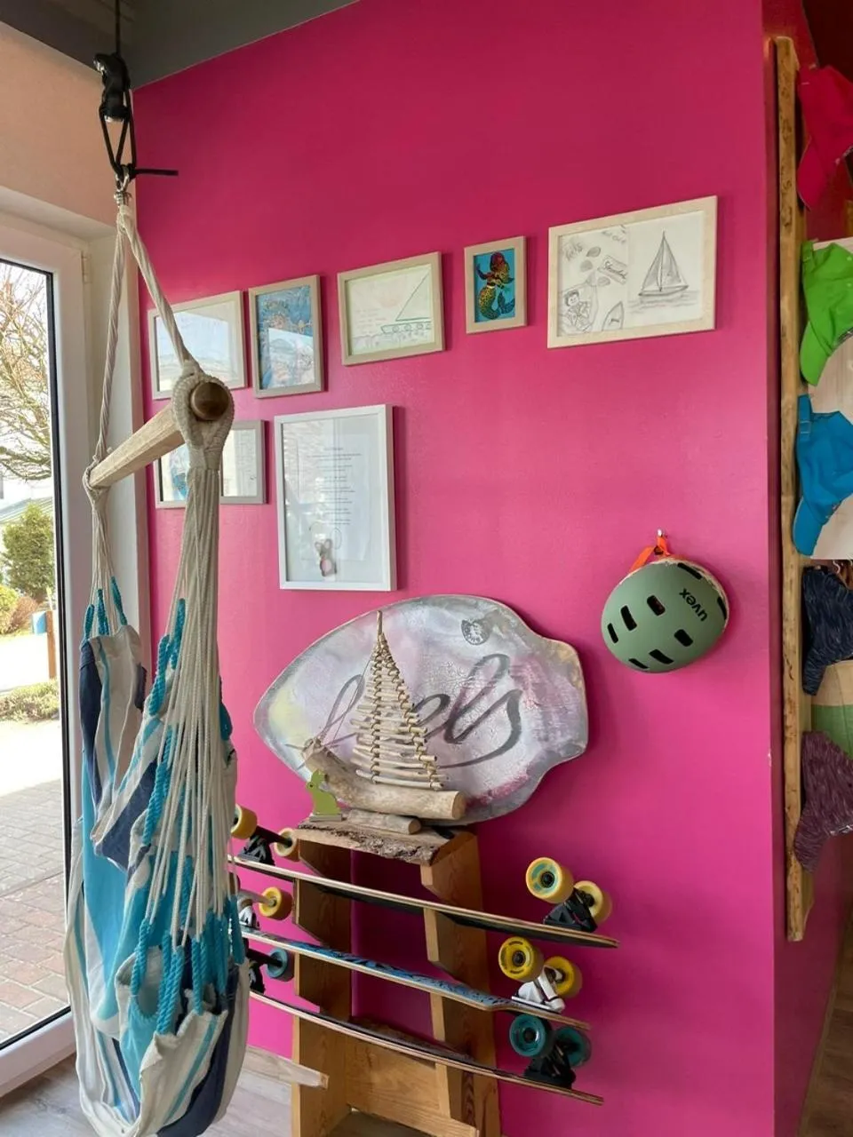 children, Bed in feels Beach Club Hotel