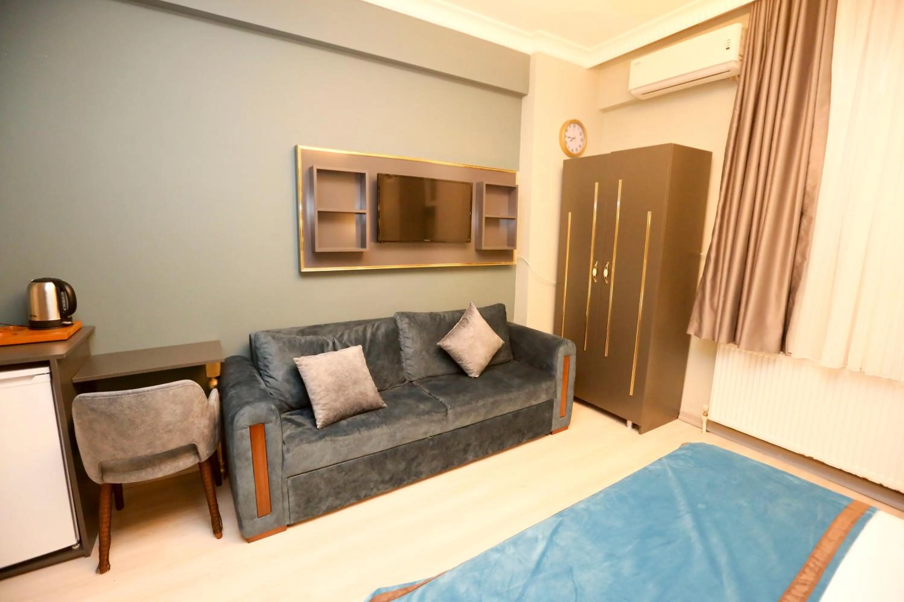 Massage, Bed in Grand Moon Hotel Suites