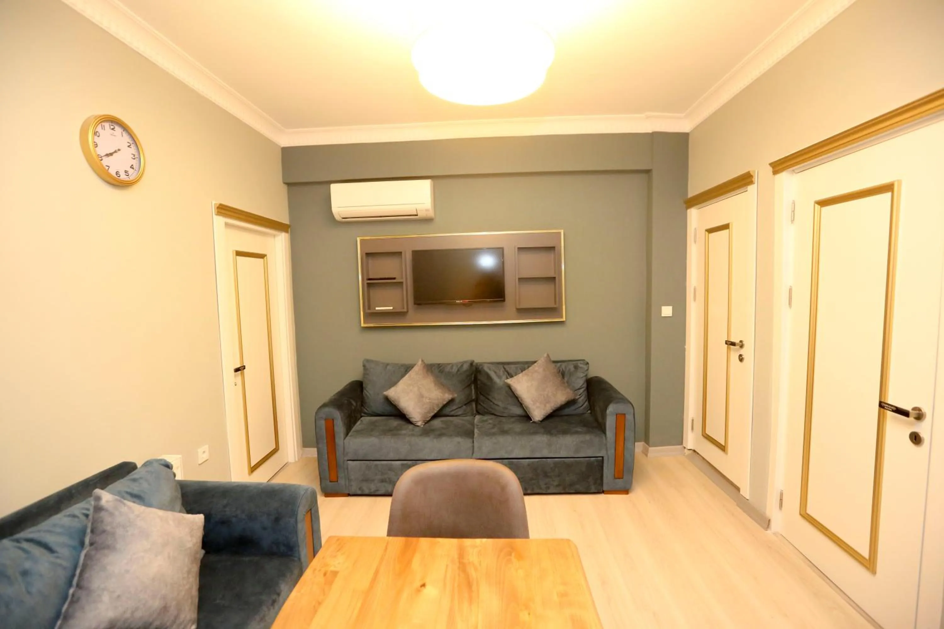 Massage in Grand Moon Hotel Suites