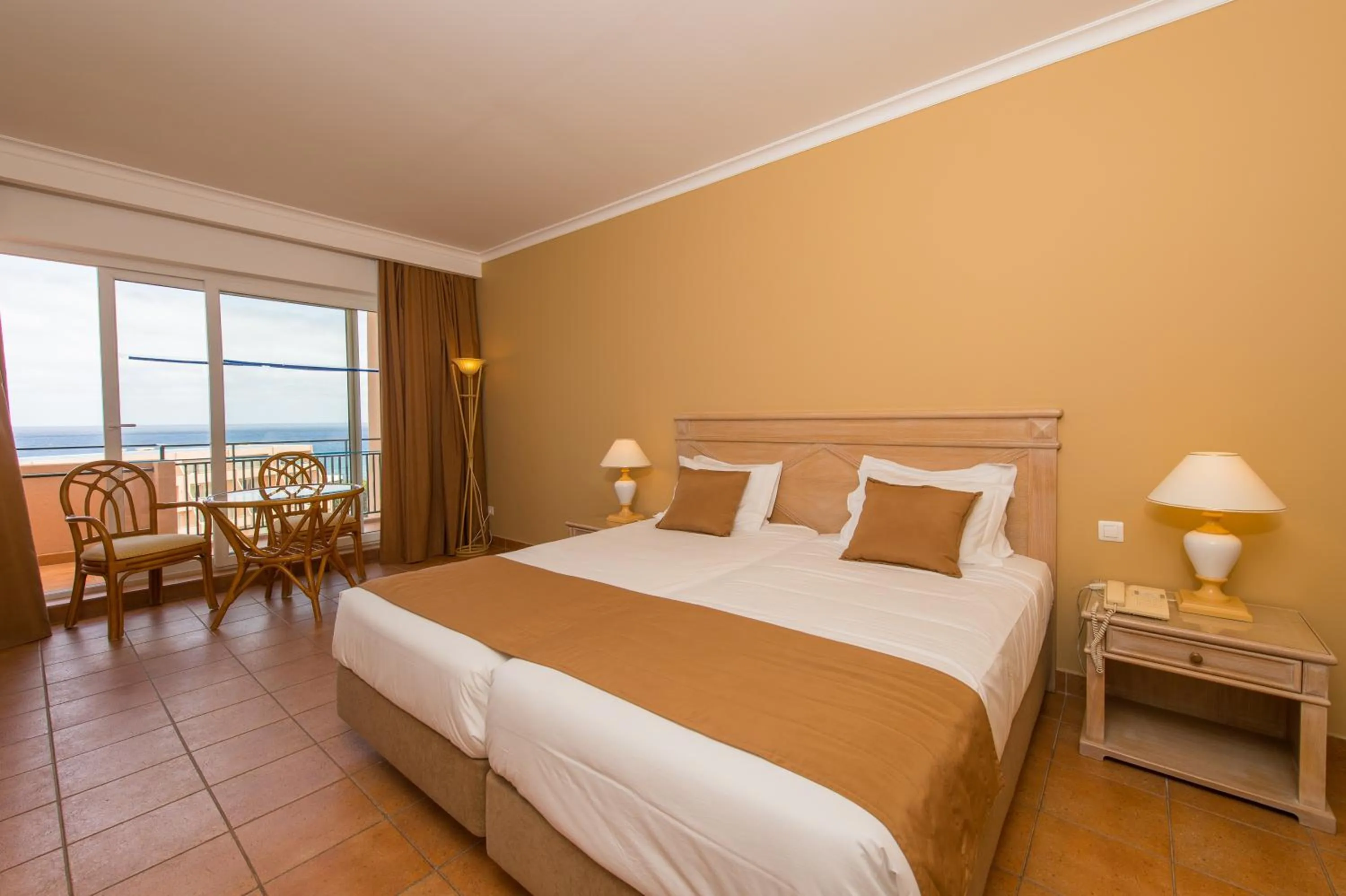 Photo of the whole room, Bed in Vila Baleira Porto Santo