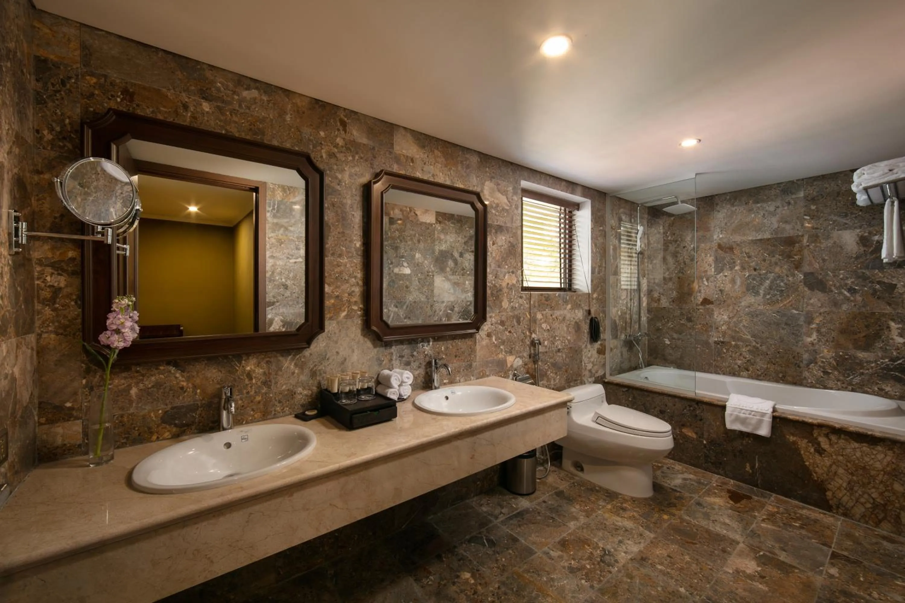 Toilet in Pistachio Hotel Sapa