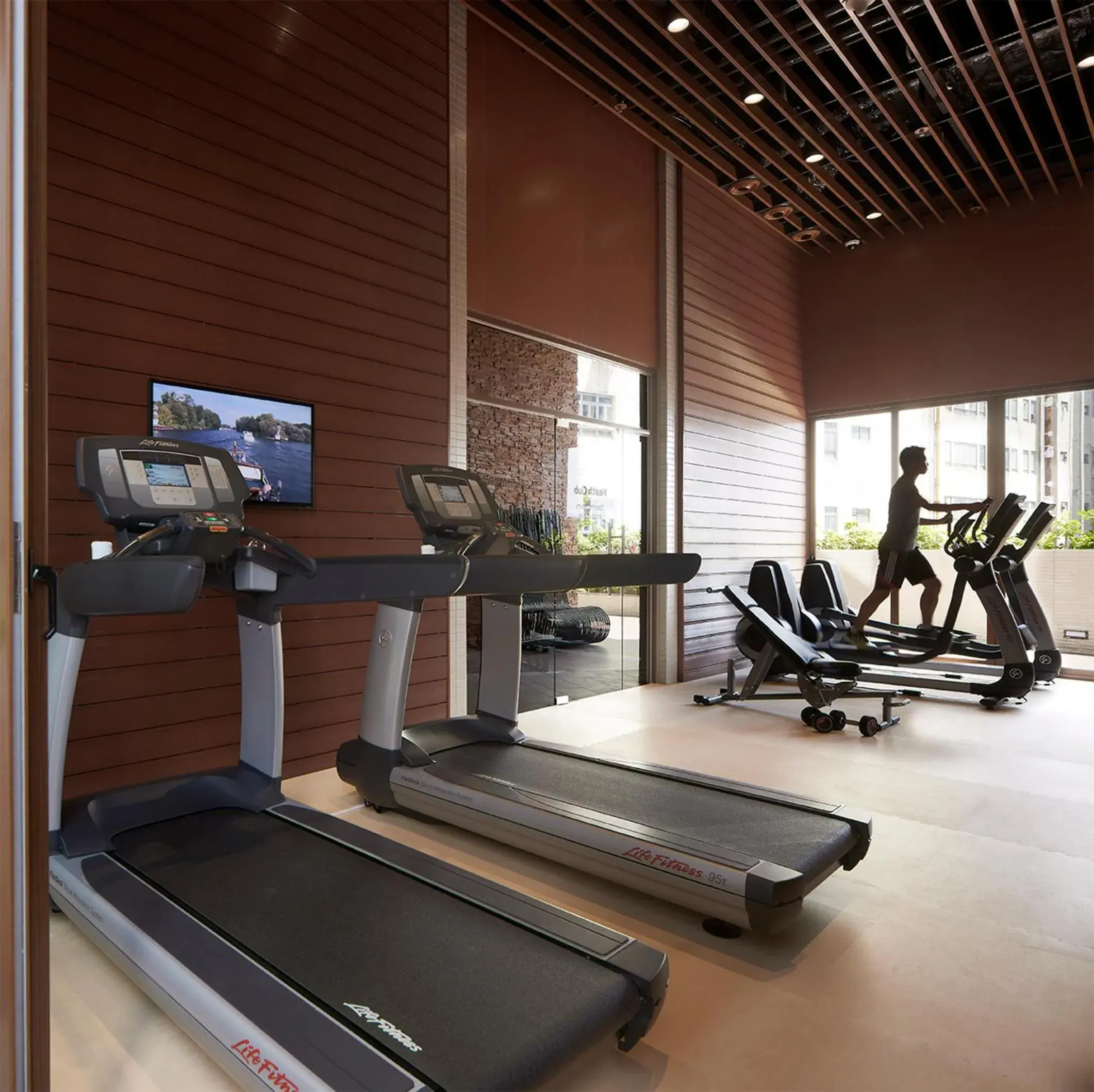 Fitness centre/facilities in Dorsett Kwun Tong, Hong Kong Fitness centre/facilities in Dorsett Kwun Tong, Hong Kong