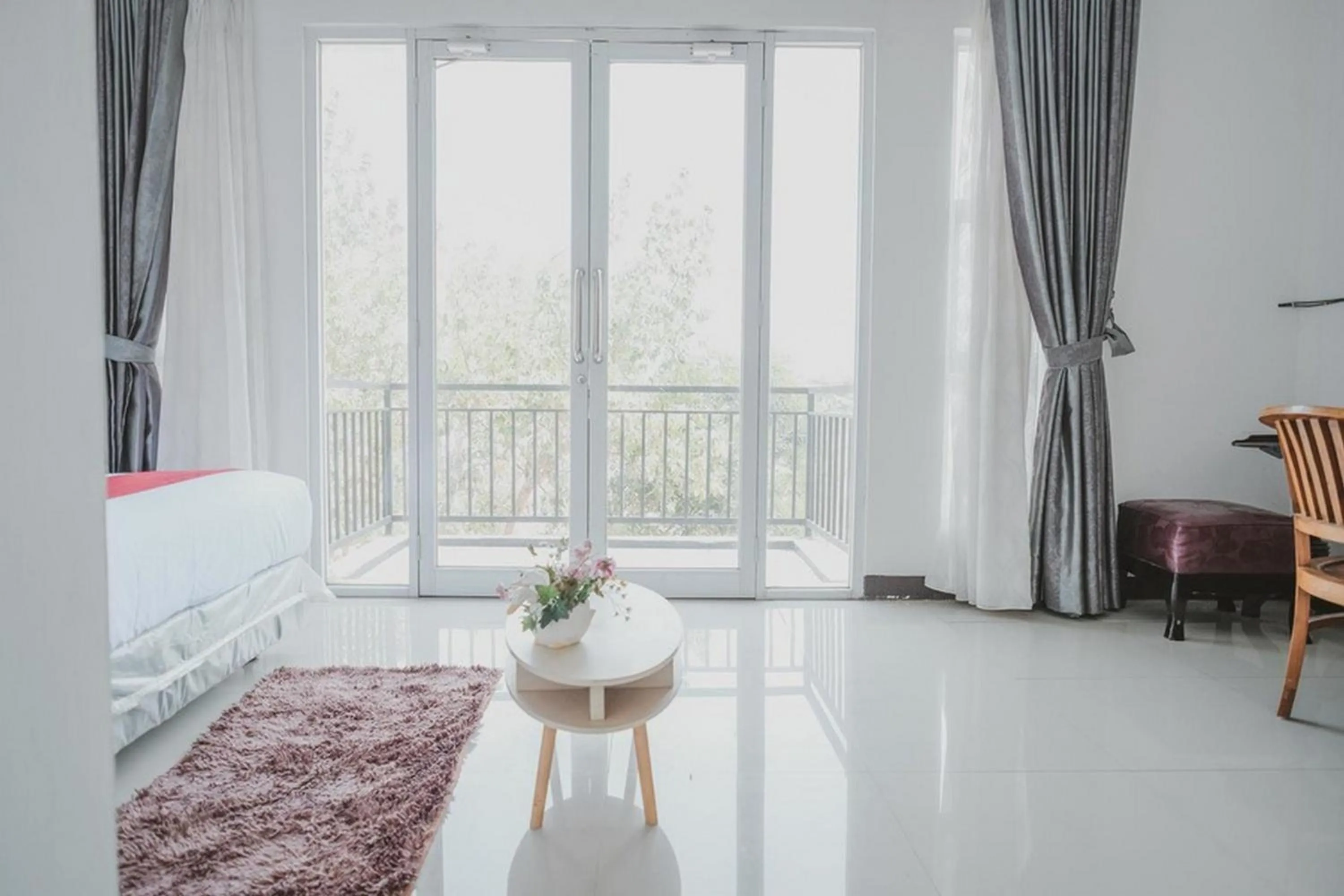 Bedroom, Bed in RedDoorz Syariah At Lampung Walk