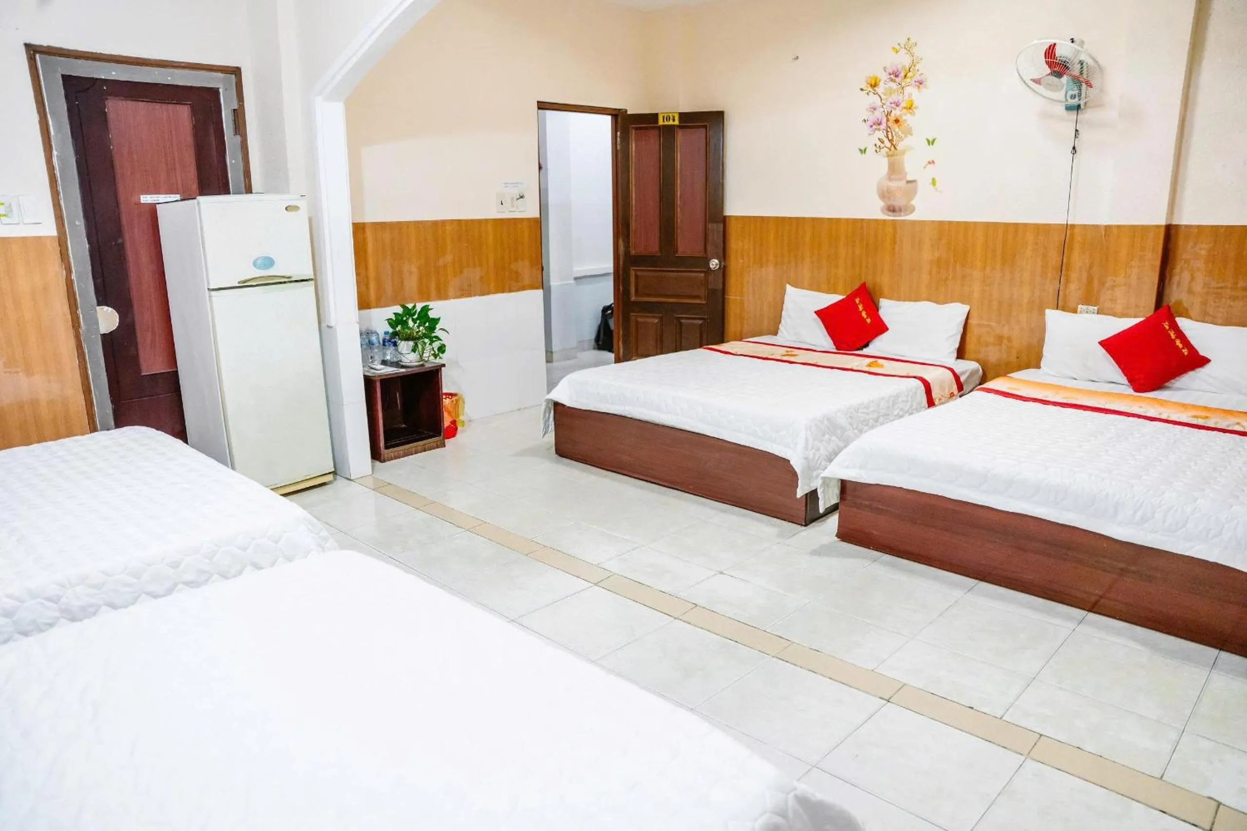 Bedroom, Bed in Kim Thuy Hotel