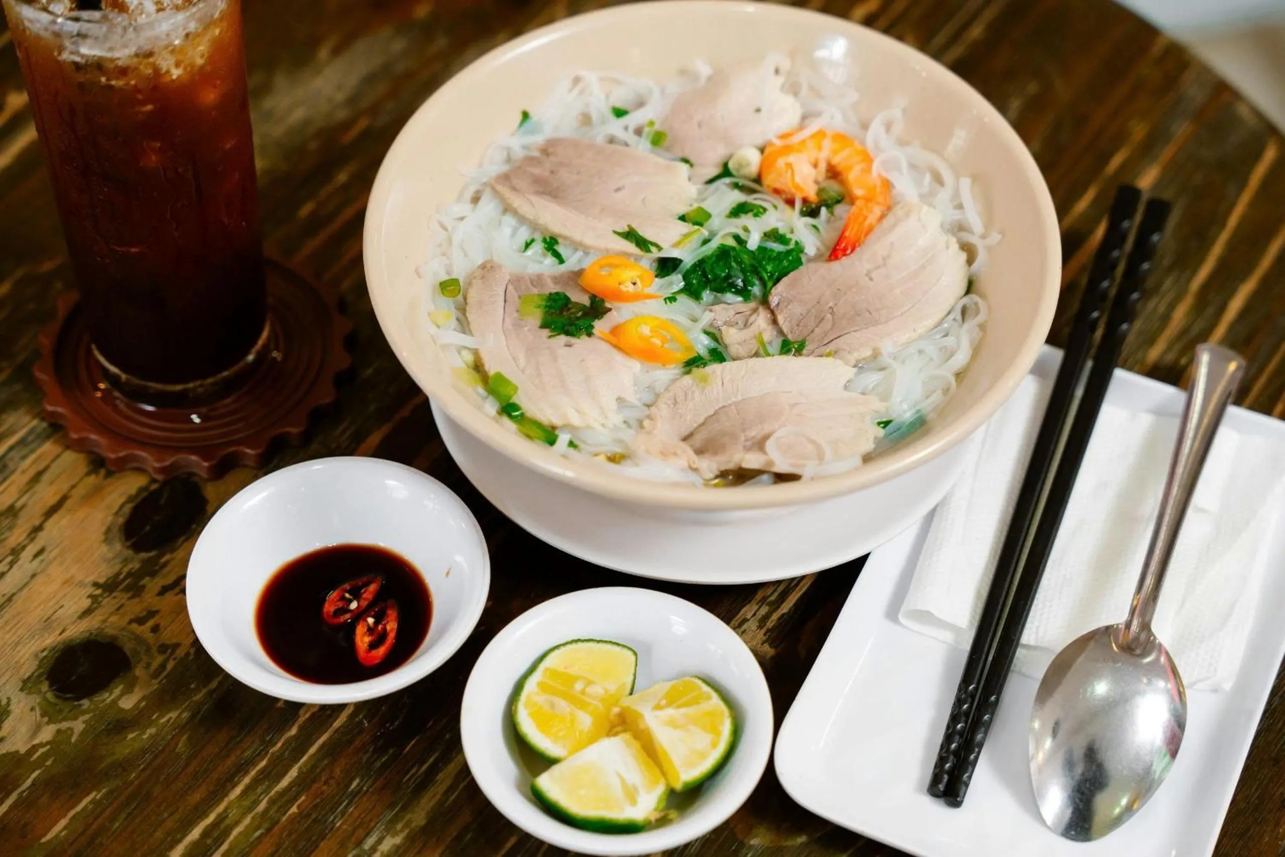 Food and drinks in Kim Thuy Hotel